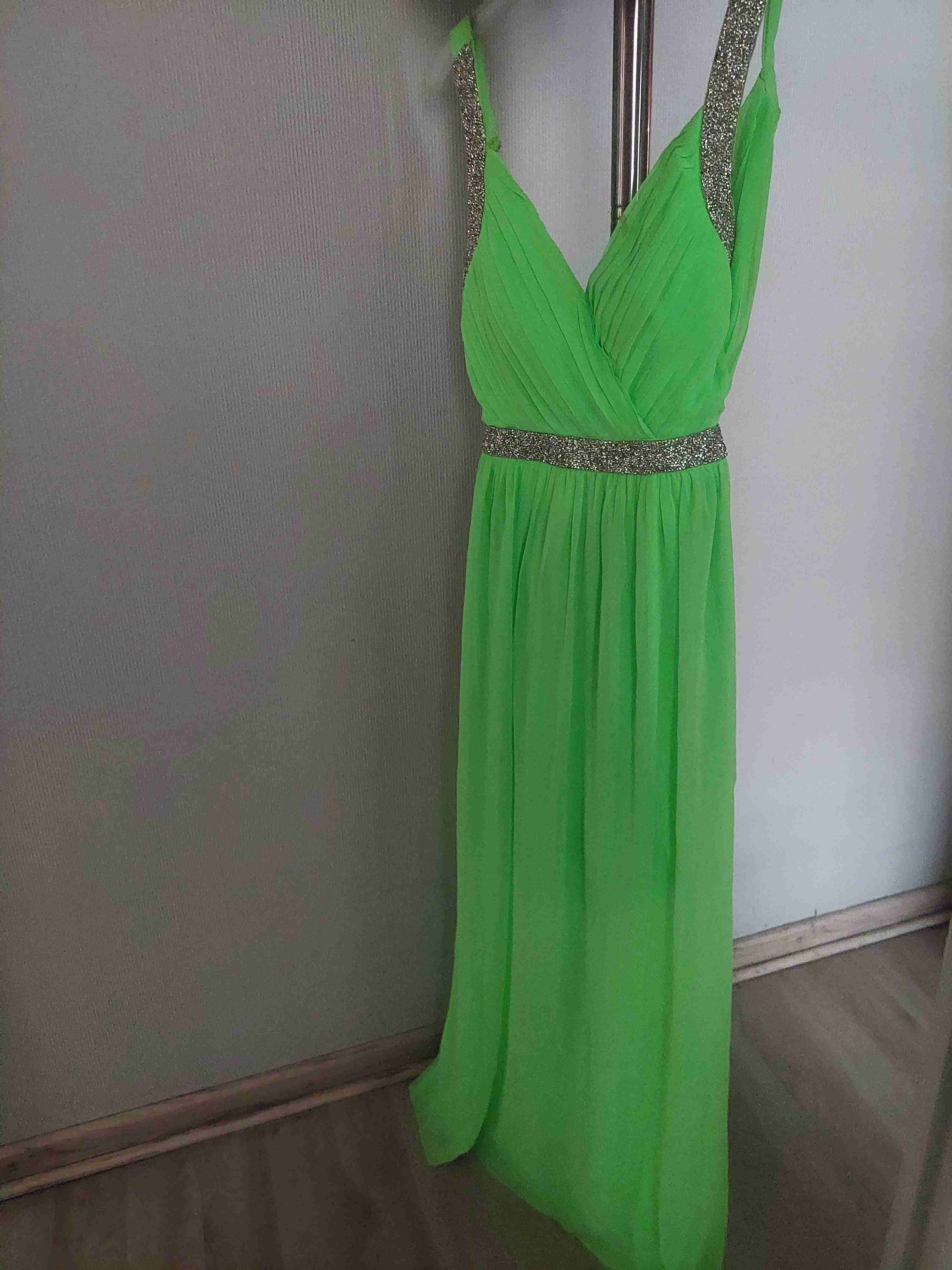 Vestido largo verde con brillo