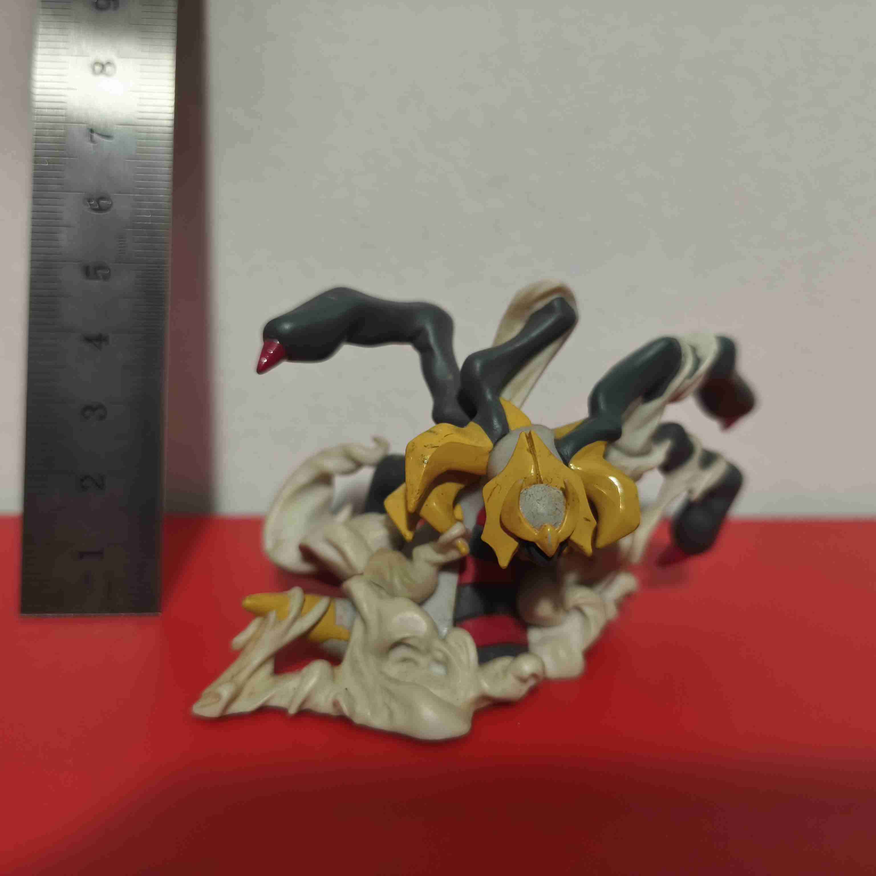 Figura Pokémon Giratina