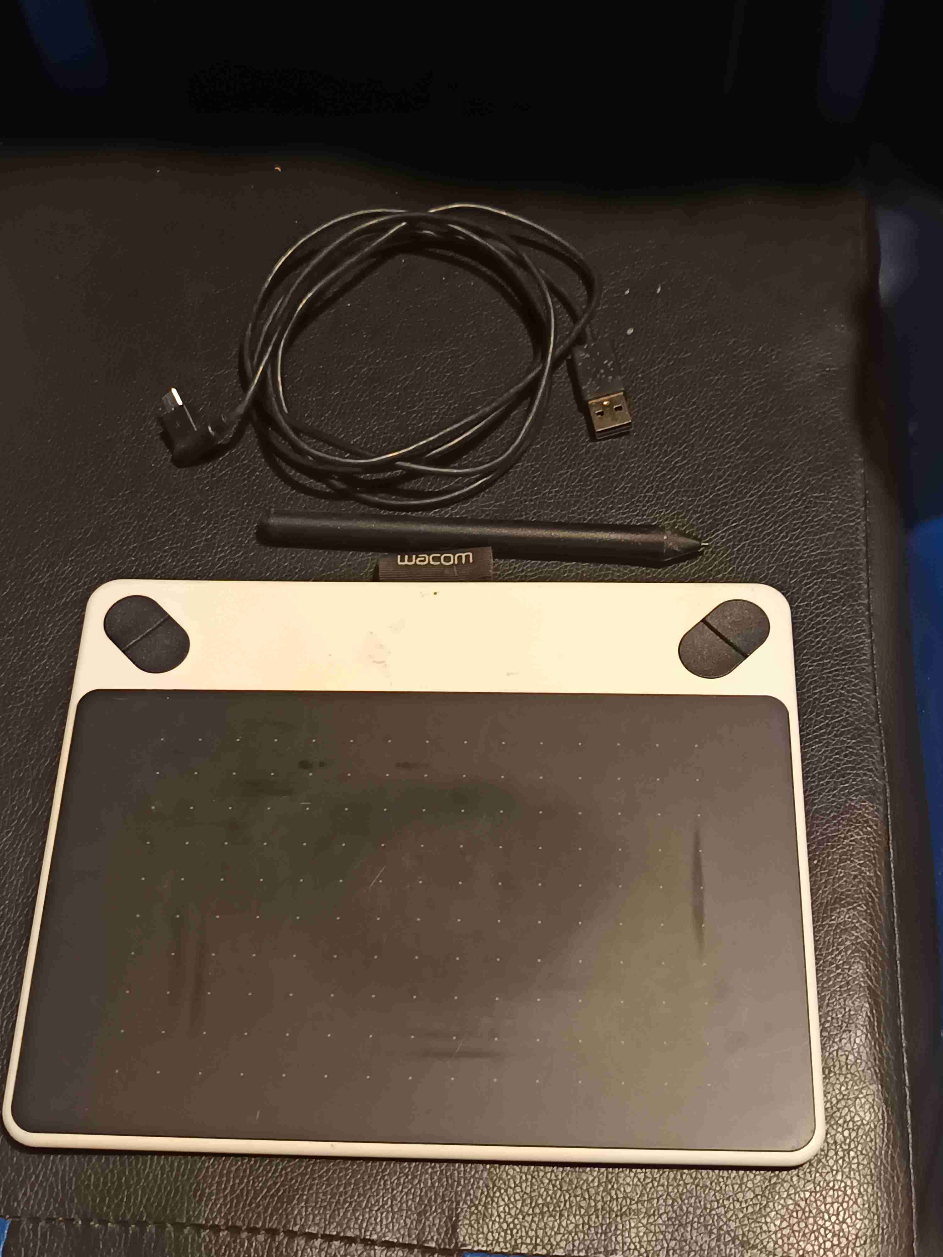 Tableta gráfica Wacom con lápiz