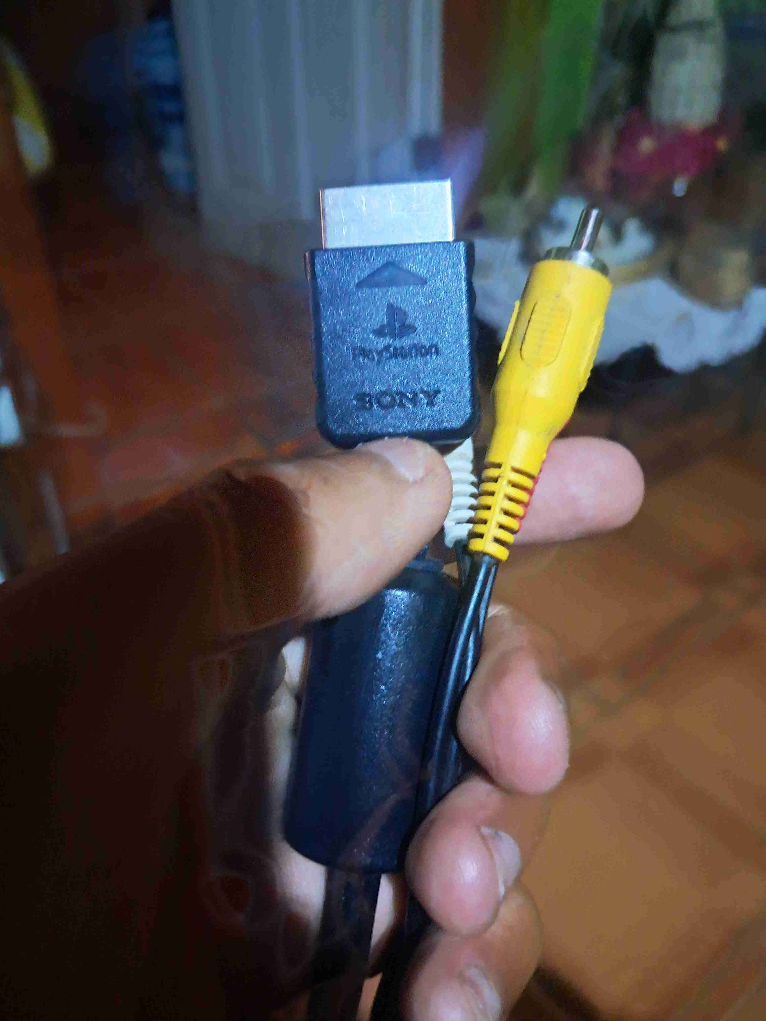 Se vende cable de ps2 original en perfecto estado