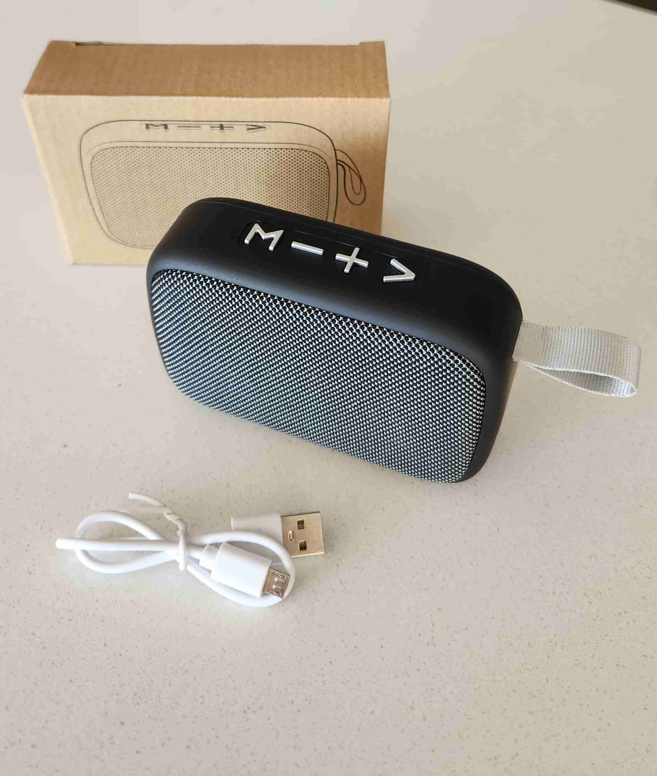 Parlante Bluetooth portátil negro