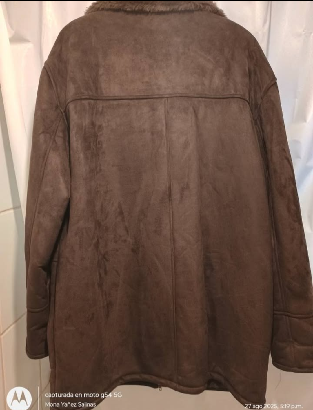 Abrigo de gamuza marrón