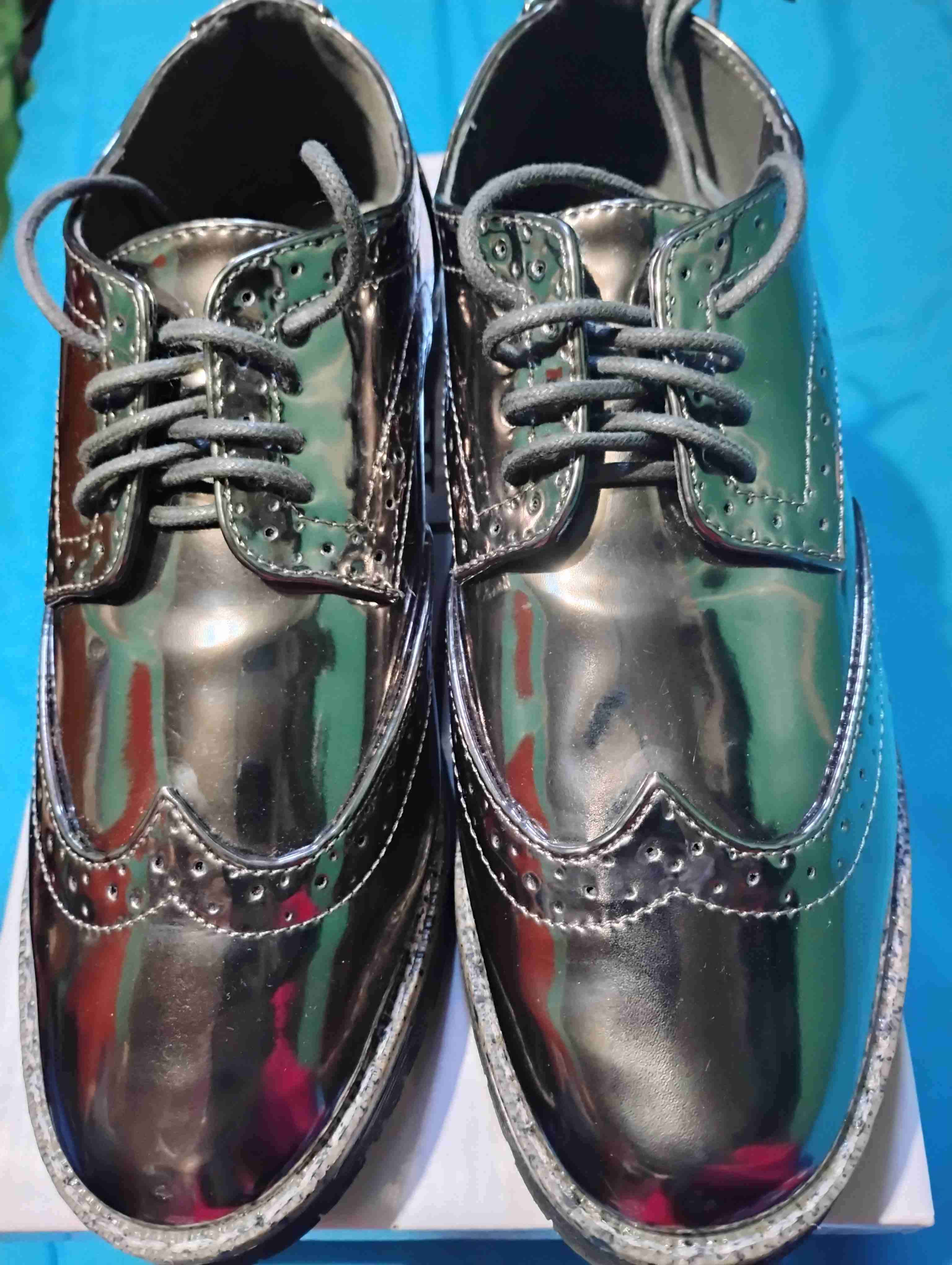 Zapatos formales plateados