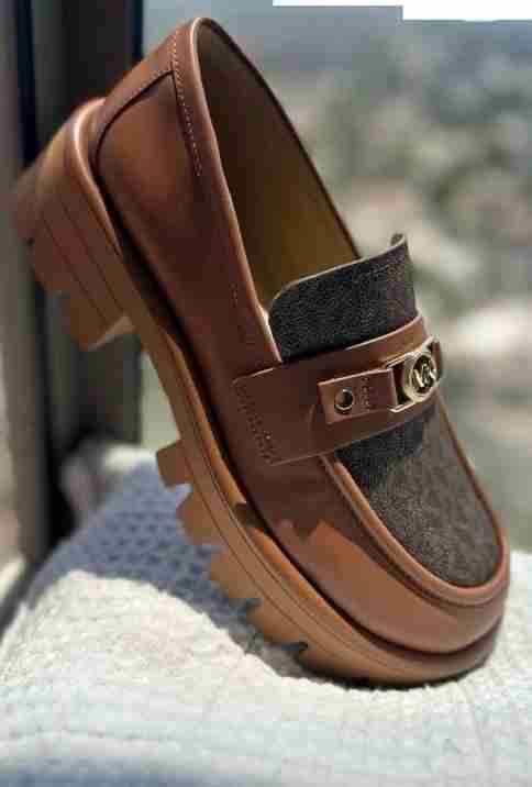 Mocasines n38.5 marca Mk nuevos