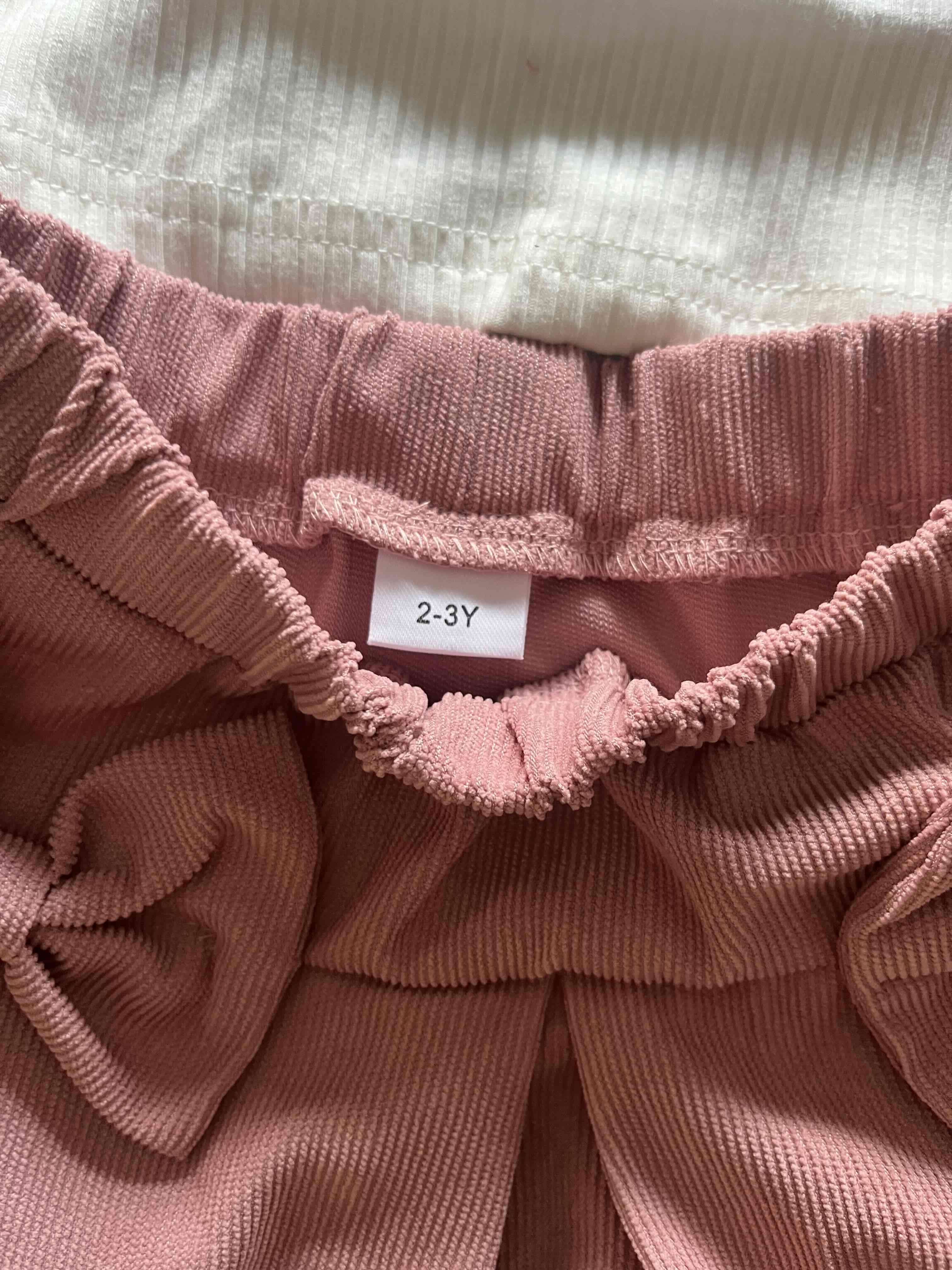 Conjunto infantil blanco y rosa - miniatura 4