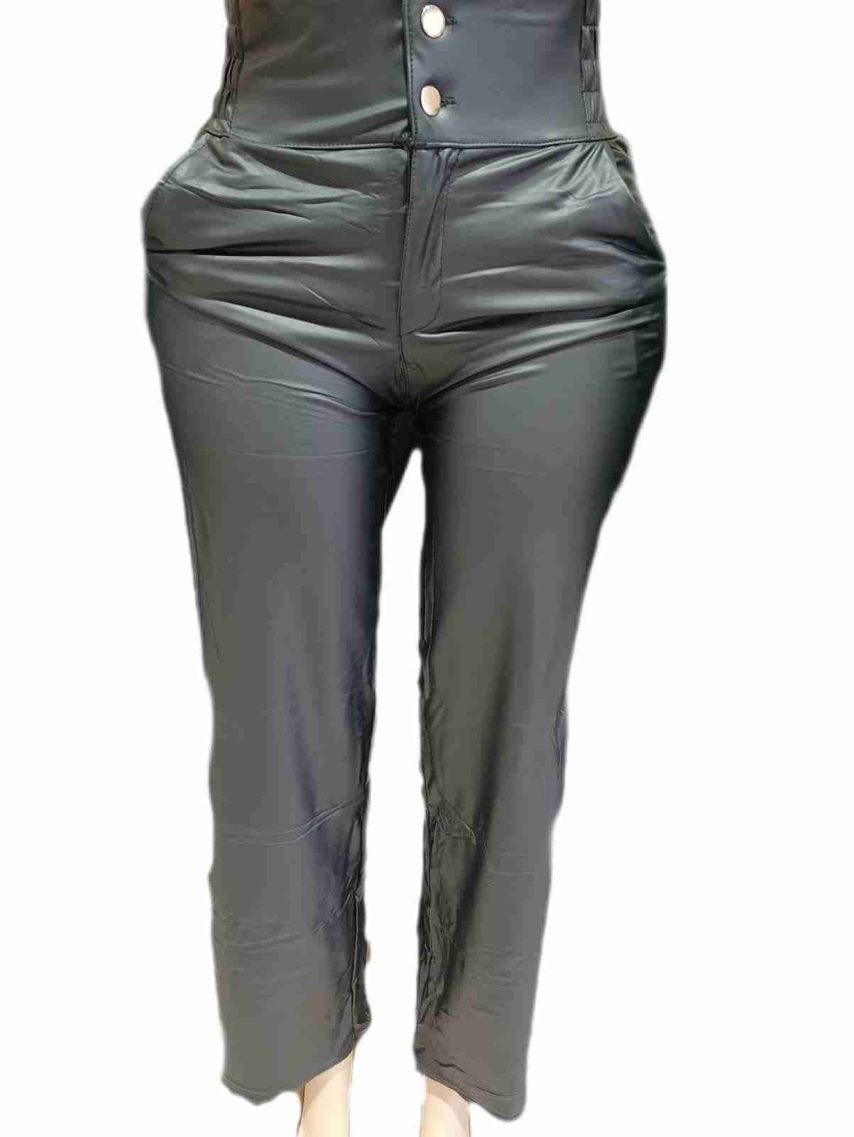Pantalones negros ajustados