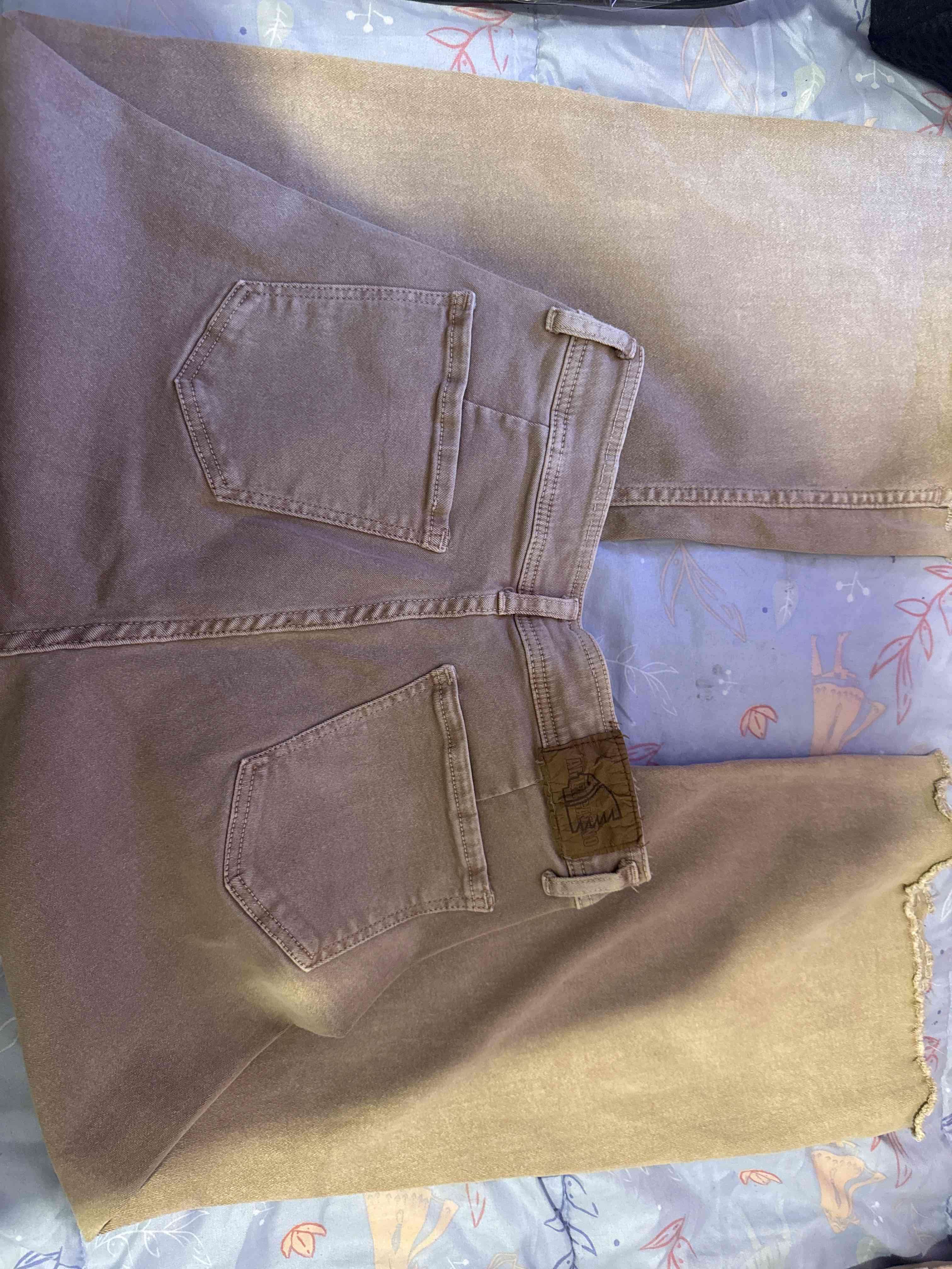 Jeans beige para mujer