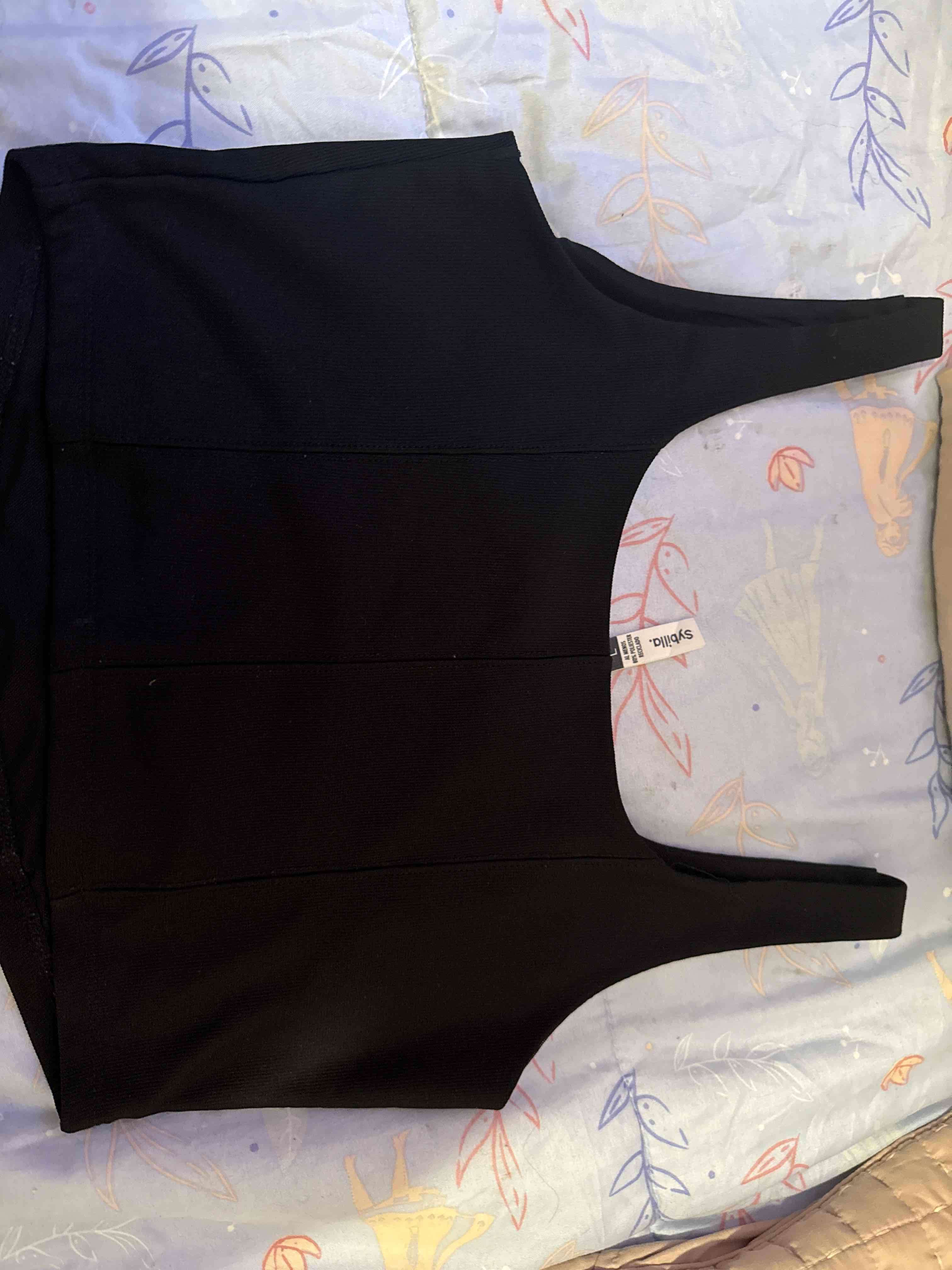 Polera sin mangas negra