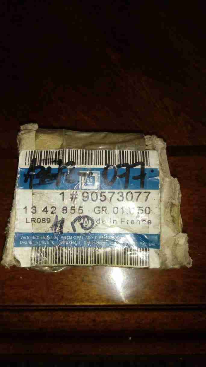 Pieza automotriz GM 90573077