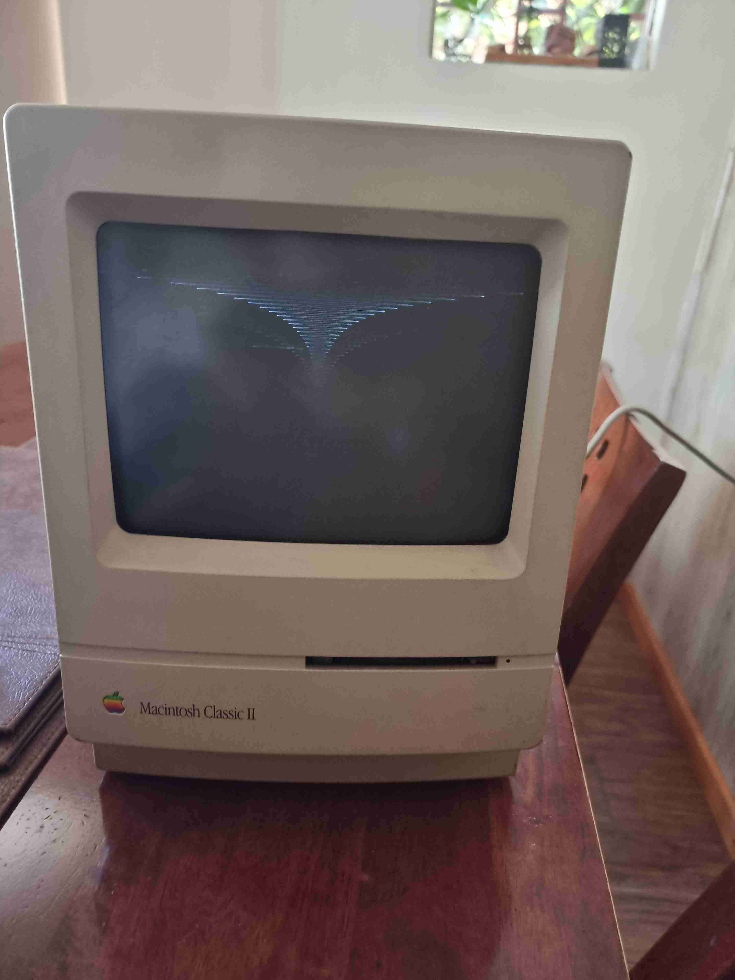 Macintosh Classic II vintage