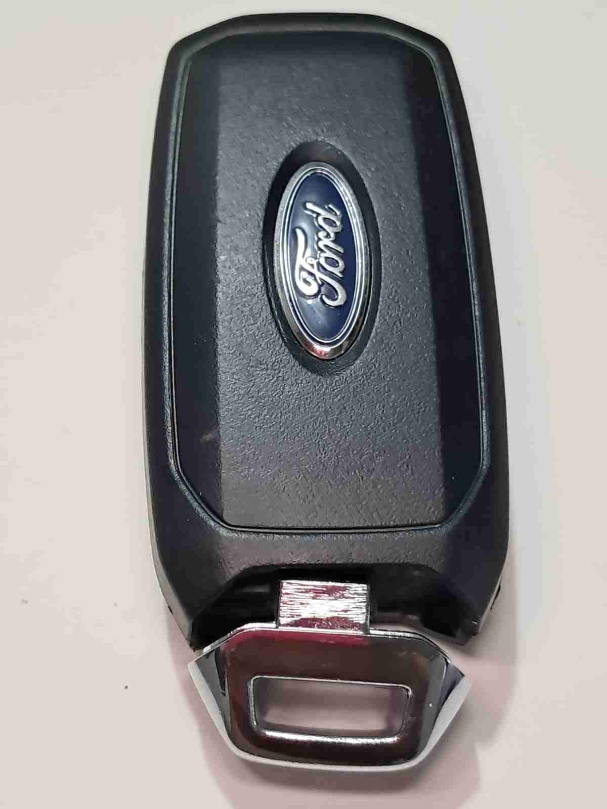 Llave Ford con mando a distancia