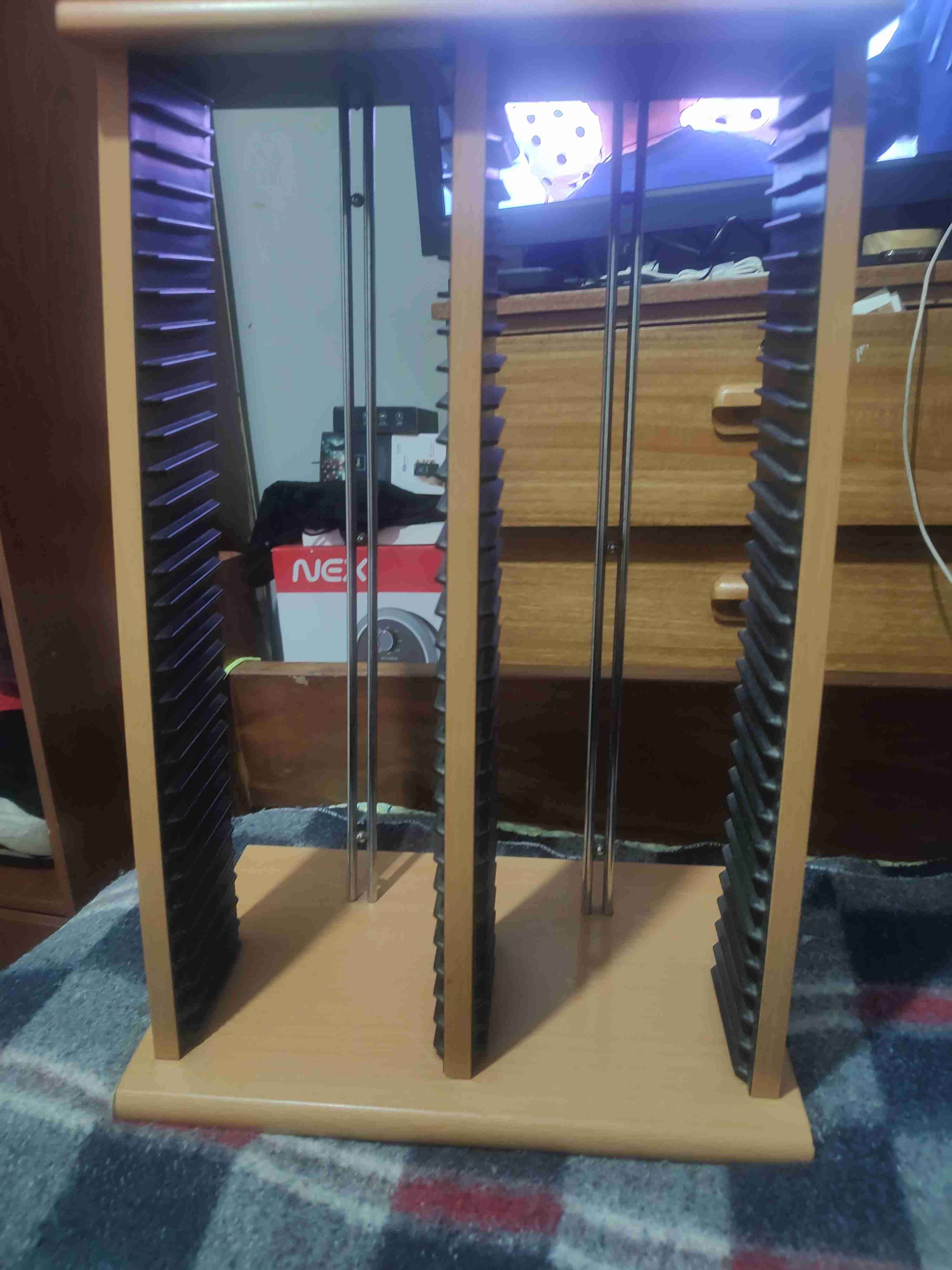 Torre organizadora para CDs