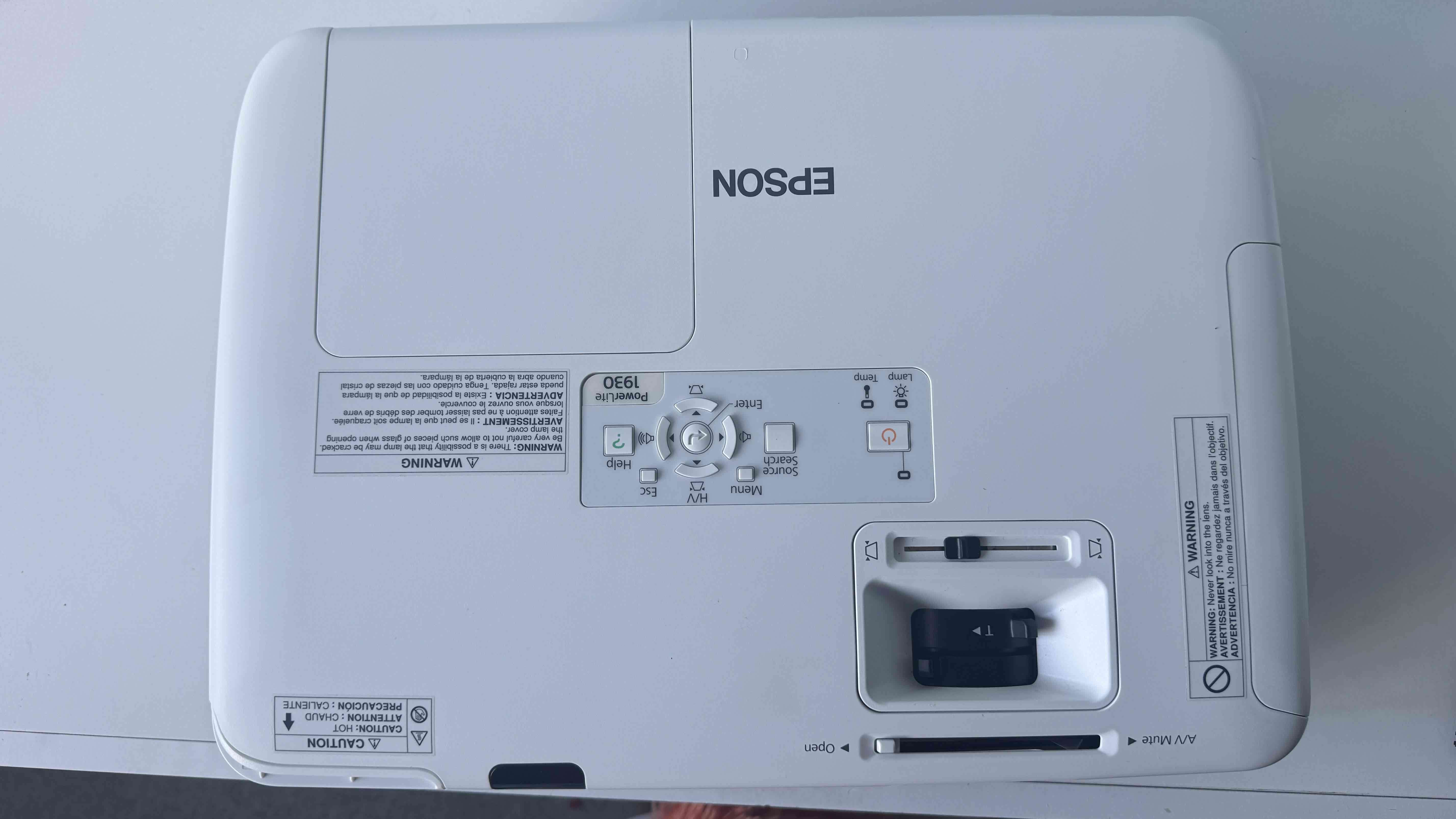 Proyector Epson modelo 1930