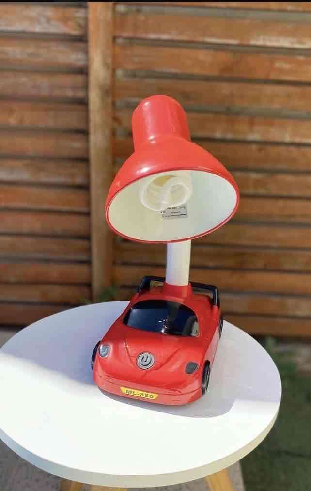 Lámpara roja de auto