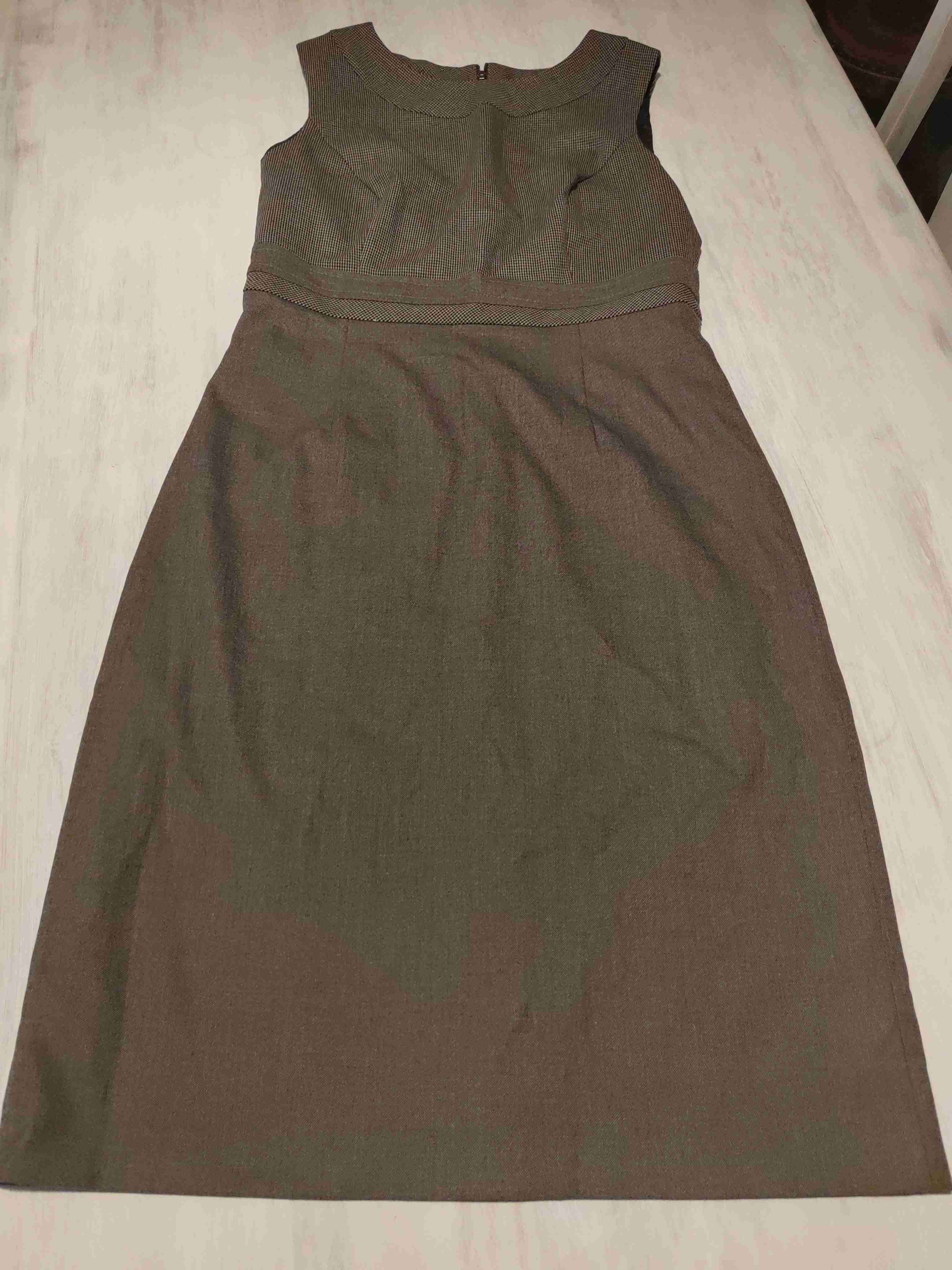 Vestido de color café elegante