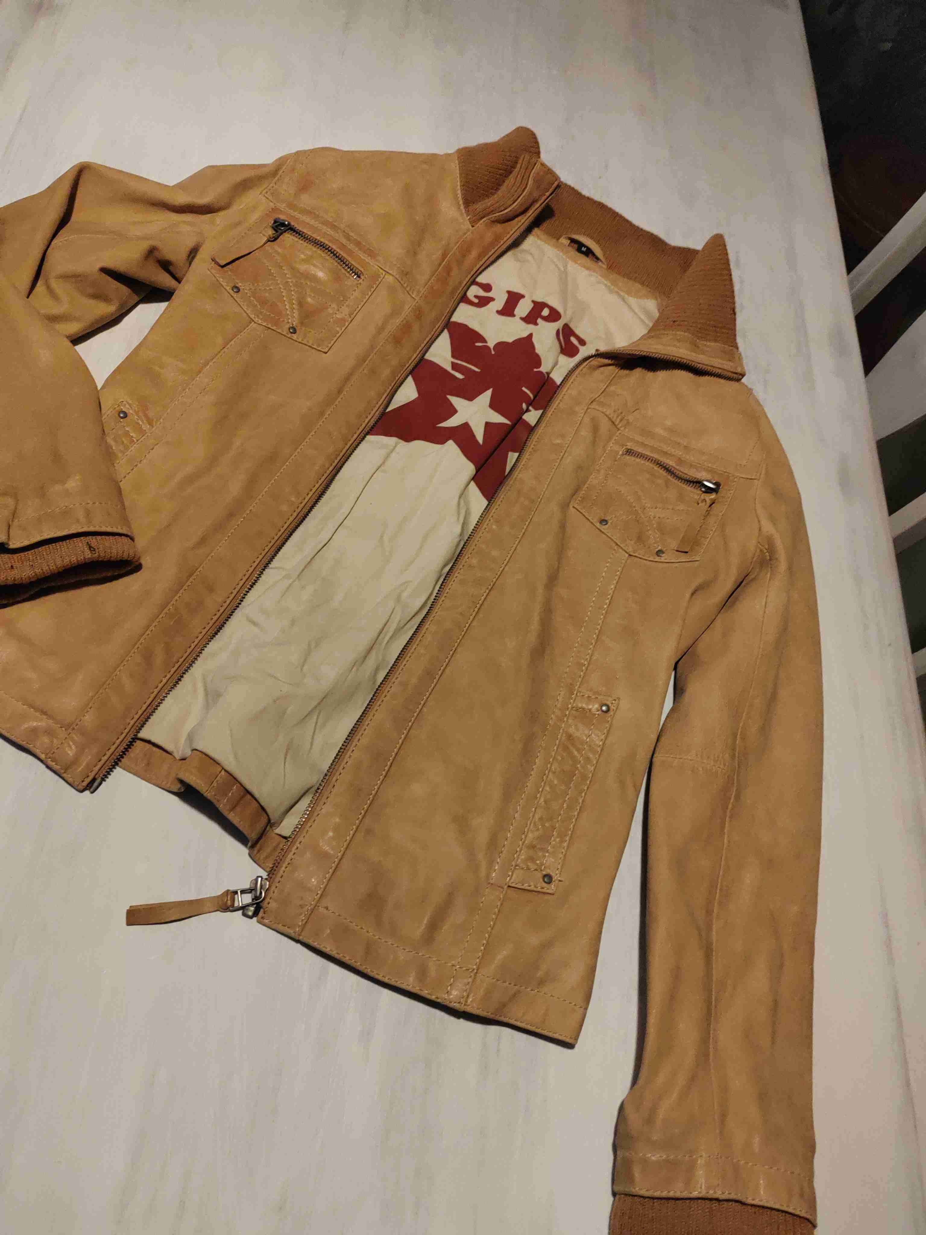 Chaqueta de cuero marrón