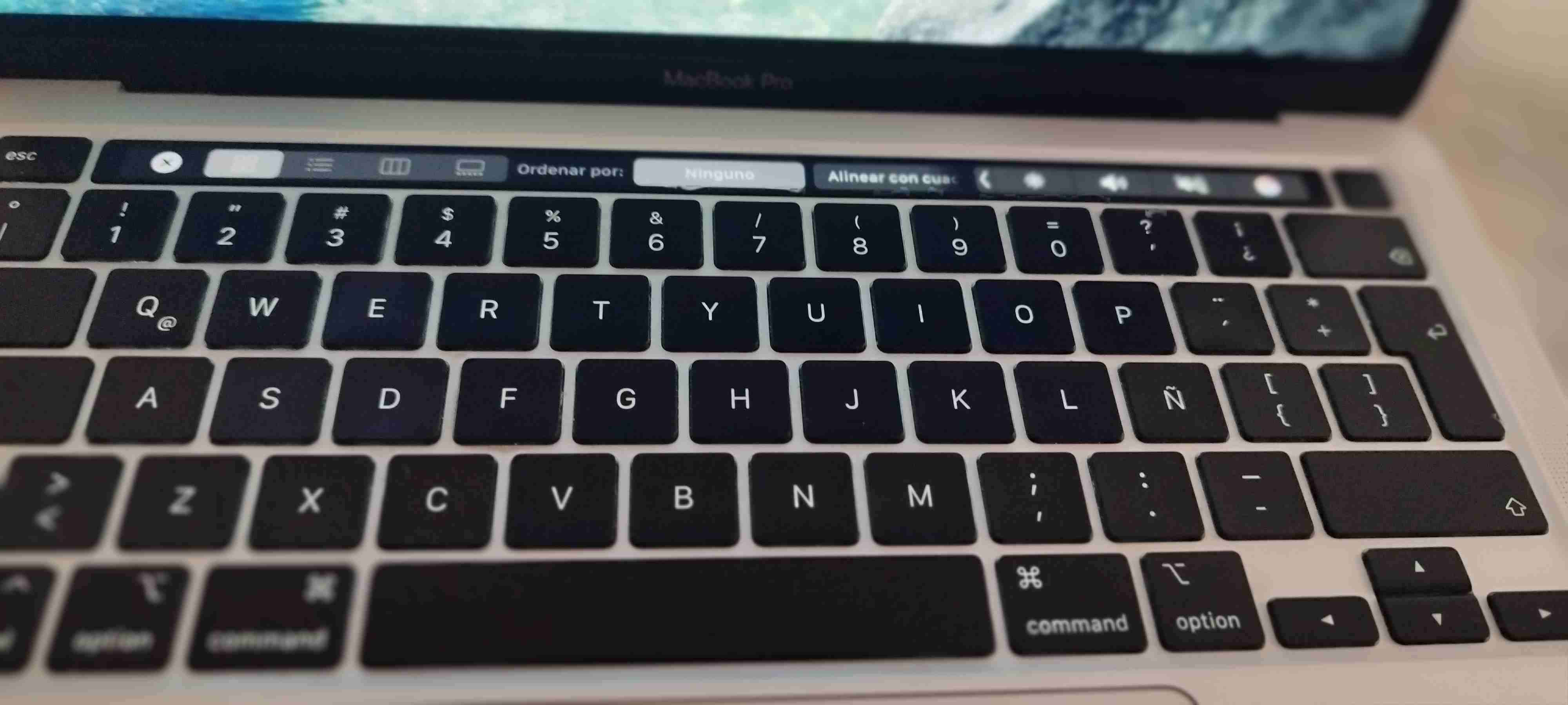MacBook ProM2 con Touch Bar - miniatura 3
