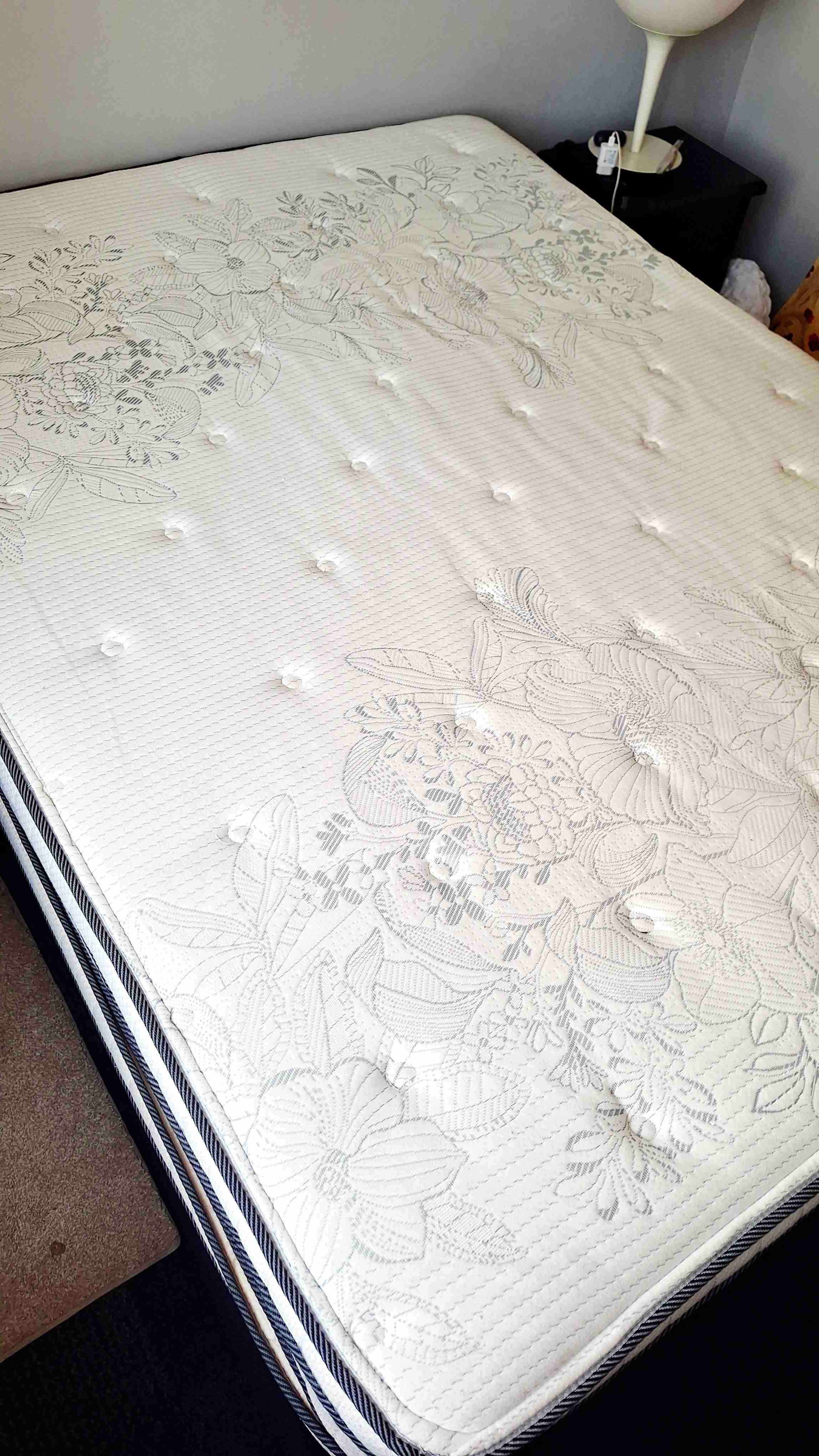 Cama FLEX , COLCHÓN MAJESTIC, BASE NUEVA EMBALADA.