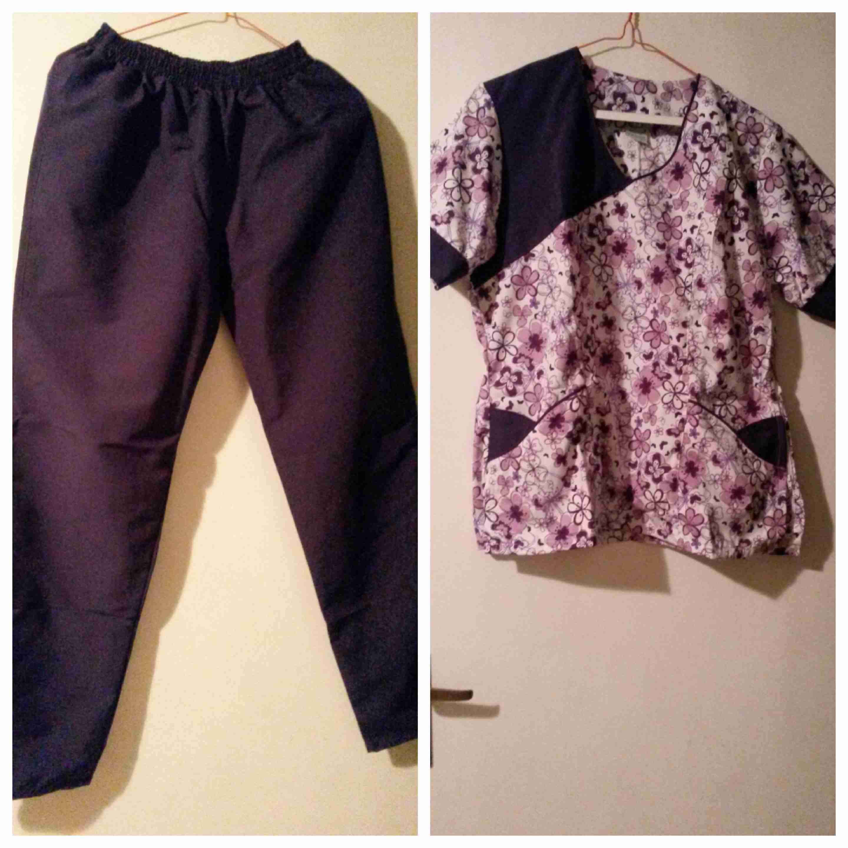 Uniforme médico floral y pantalón