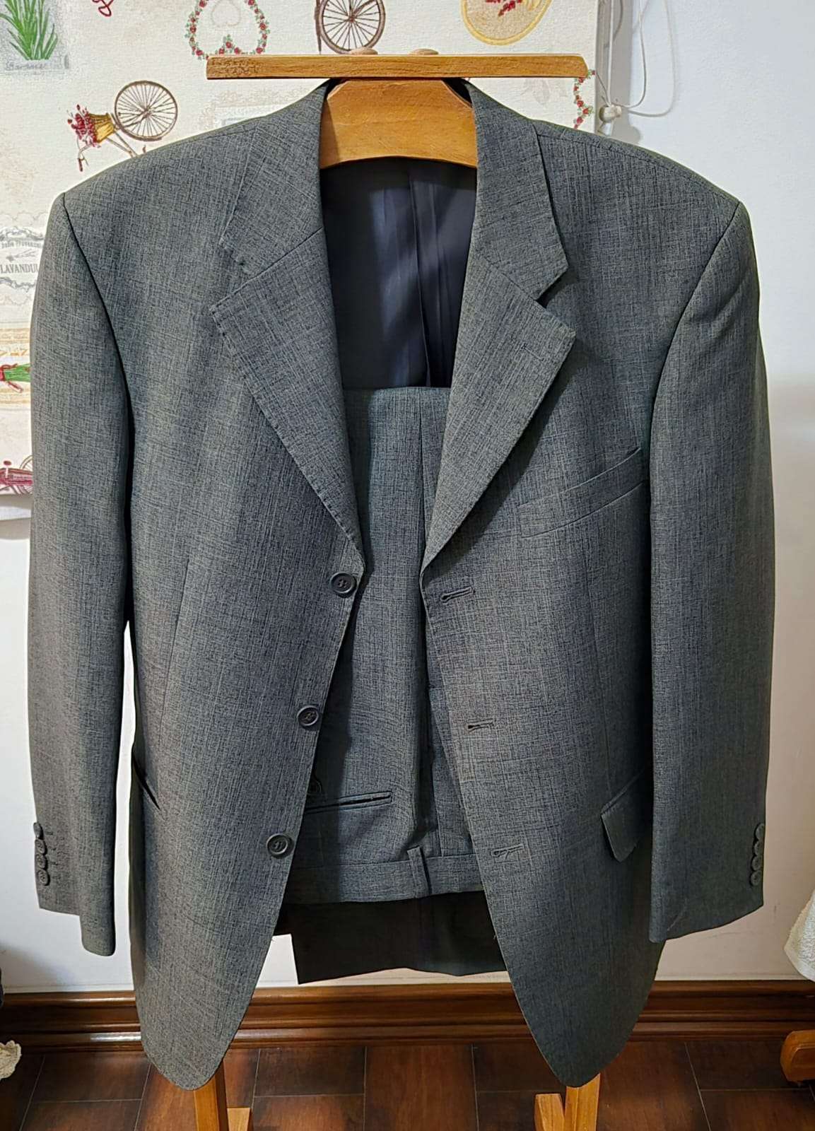 Traje formal gris para hombre