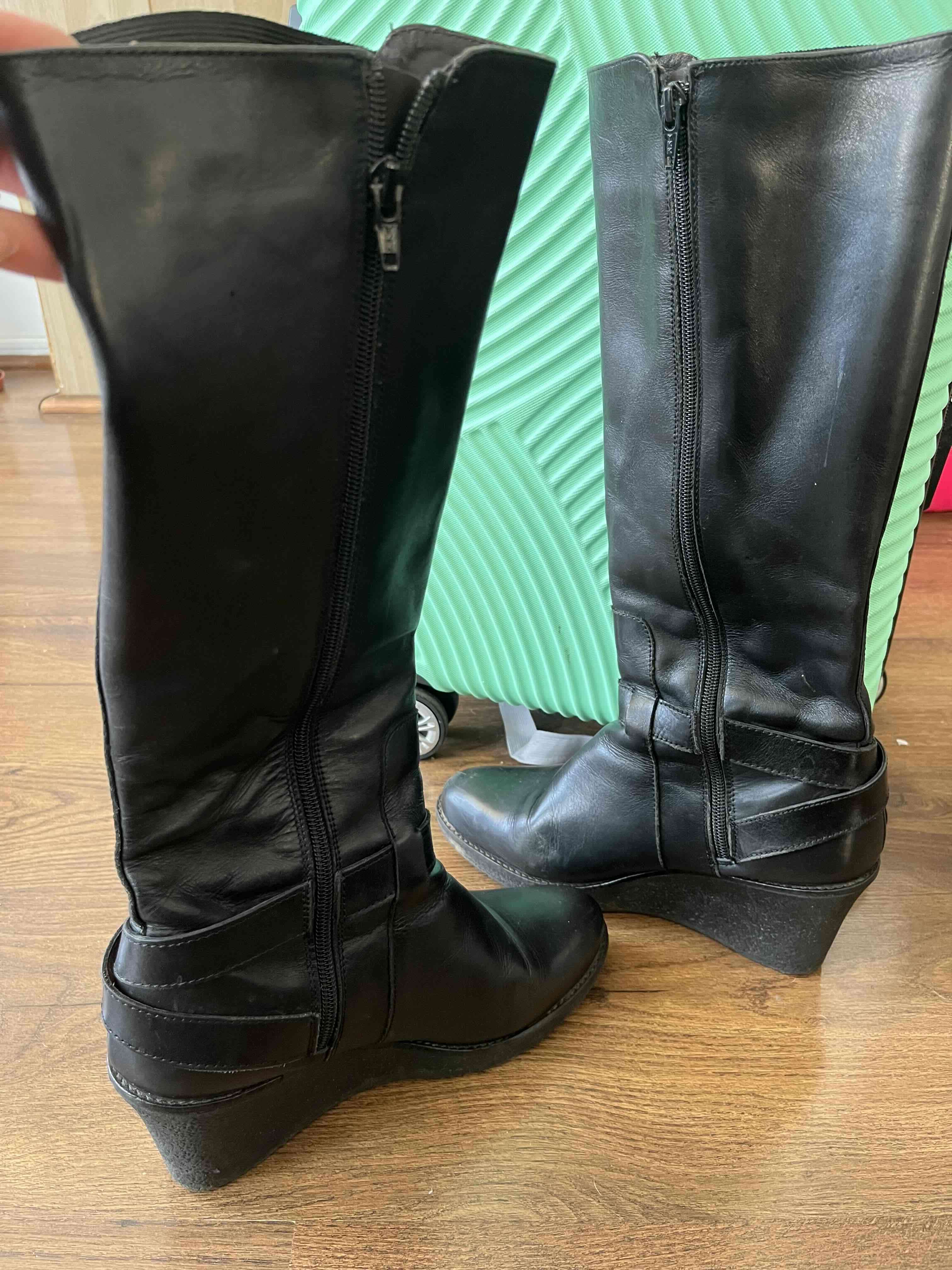 Botas negras con plataforma