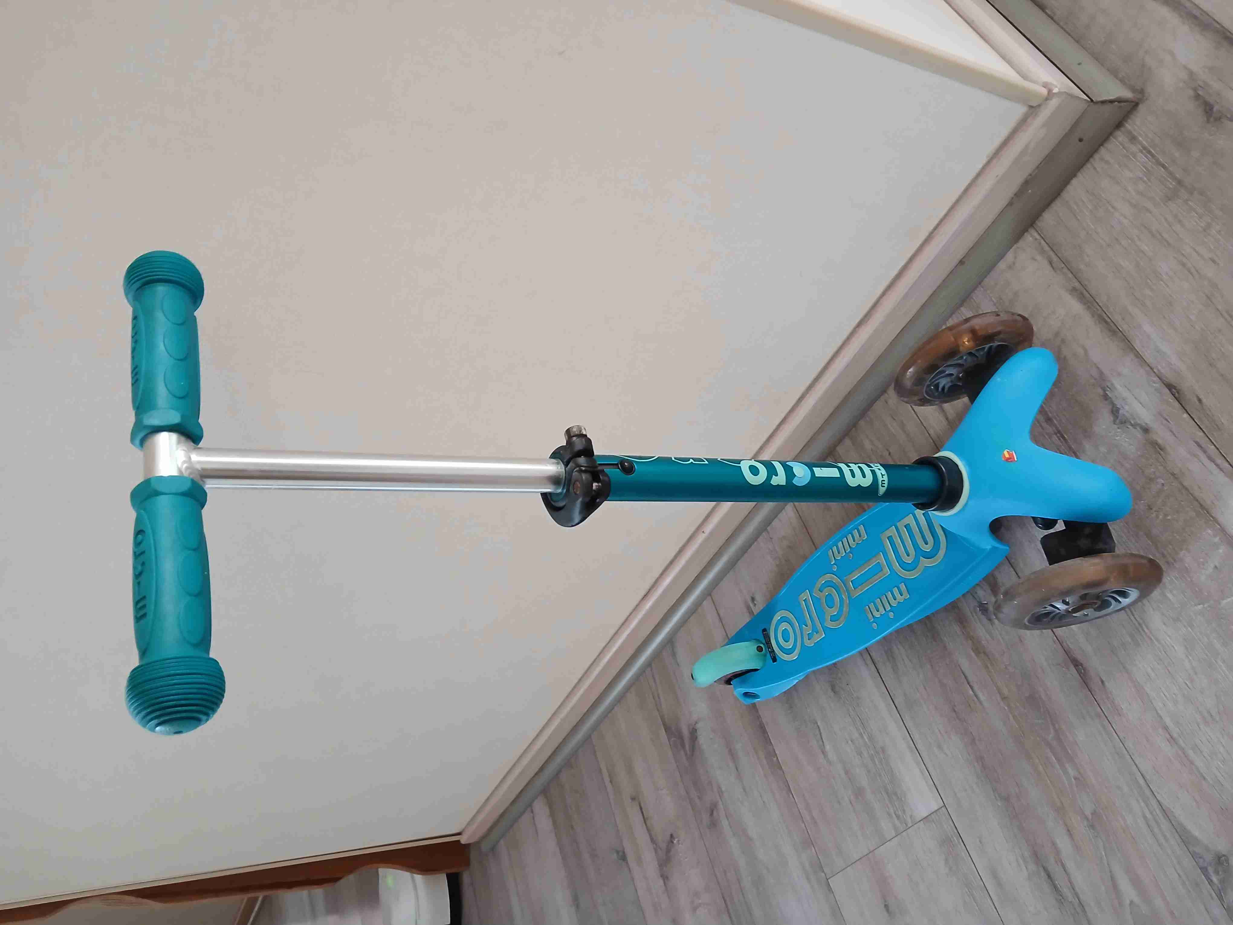 Scooter infantil azul