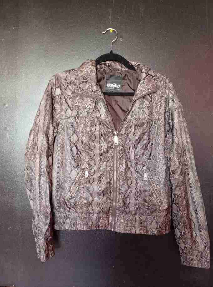 Cortaviento mossimo animal print