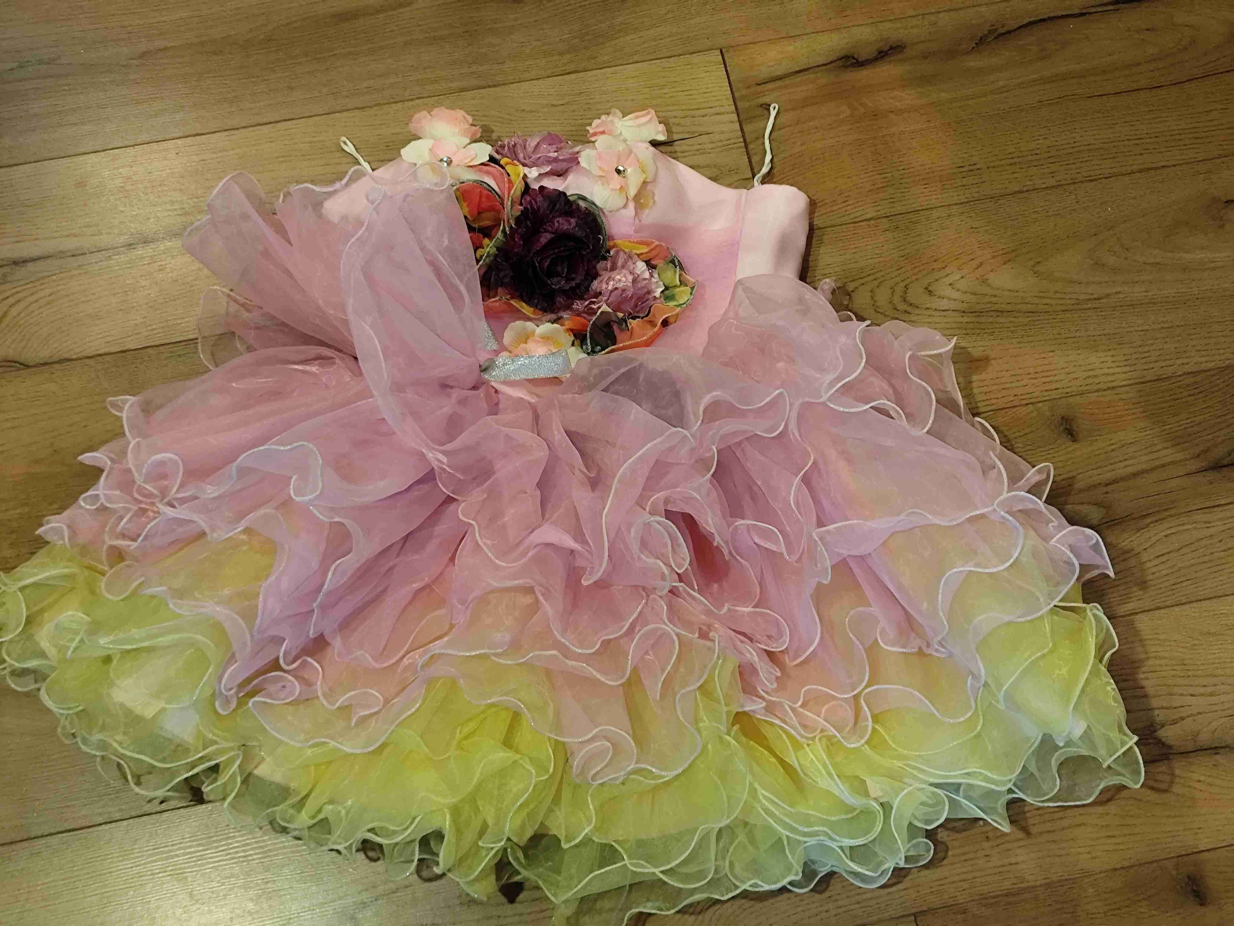 Vestido infantil colorido con flores talla 16