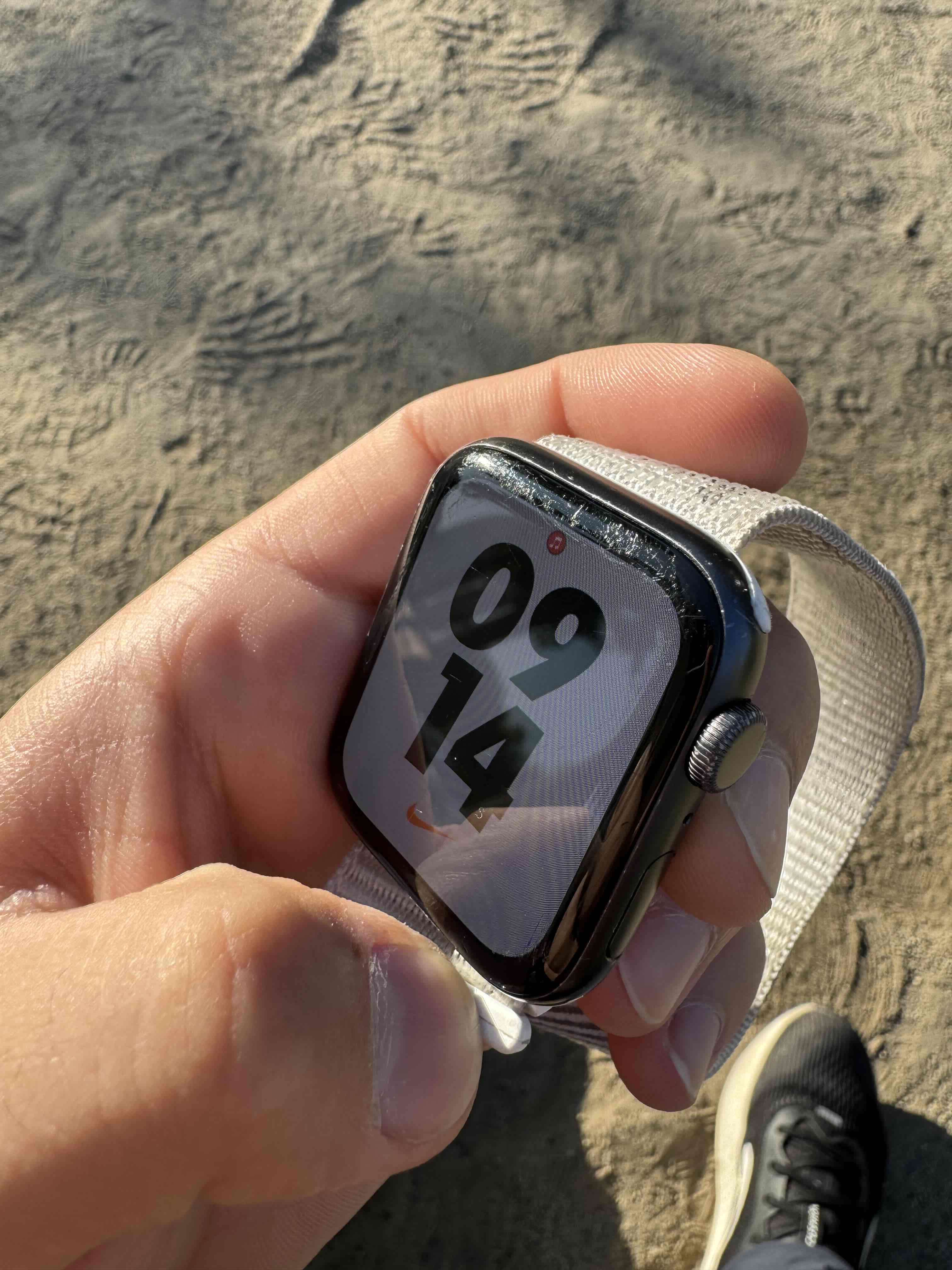 Apple Watch Nike SE (1.ª Gen) 44mm - Space Gray