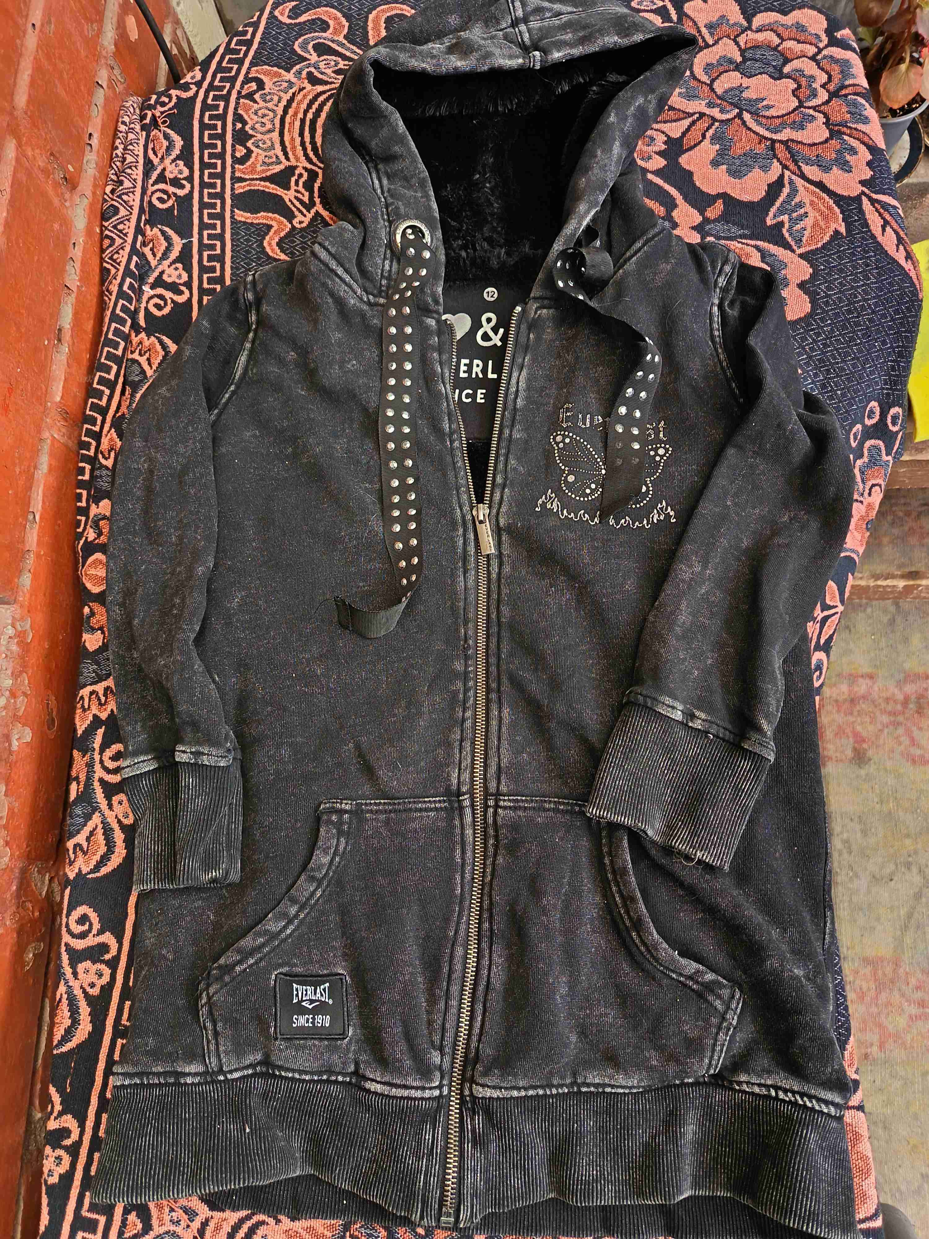 Polerón negro Everlast con capucha Talla 8