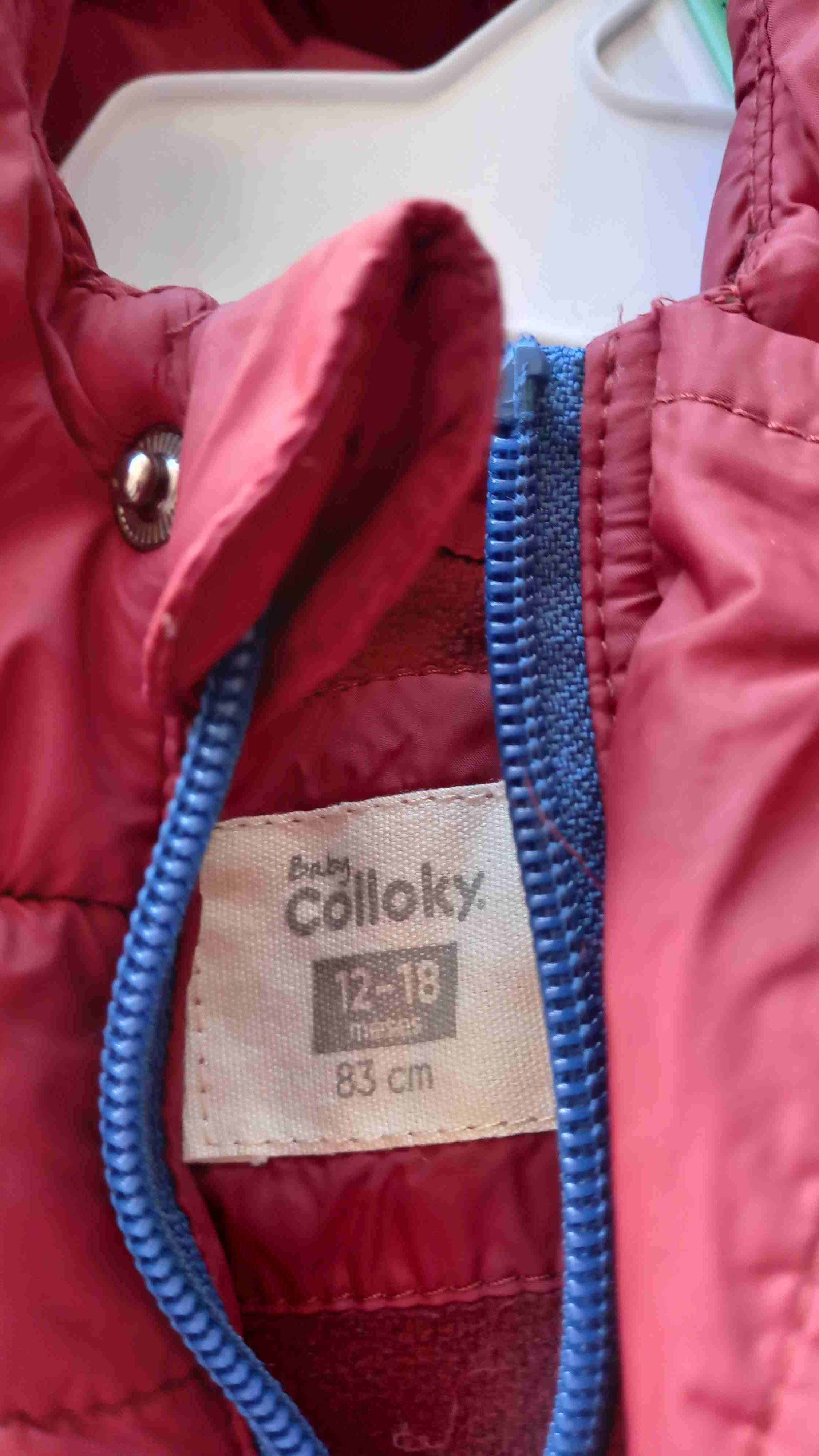 Parka roja para bebé
