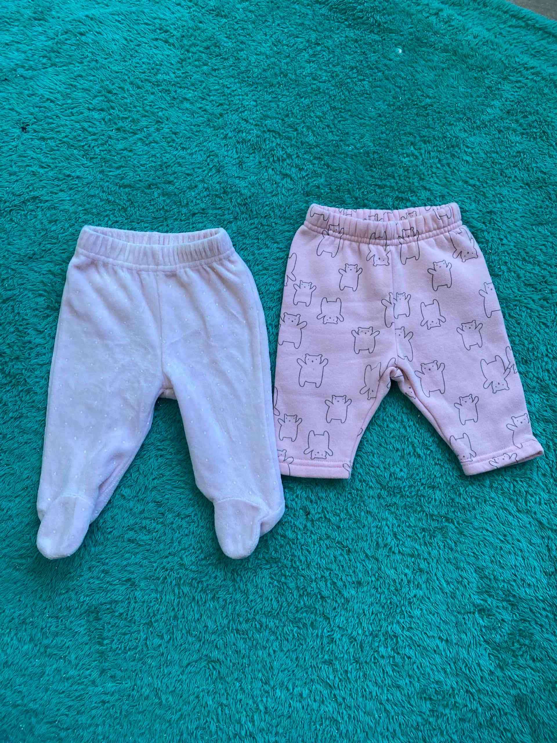 Pantalones de bebé con diseño