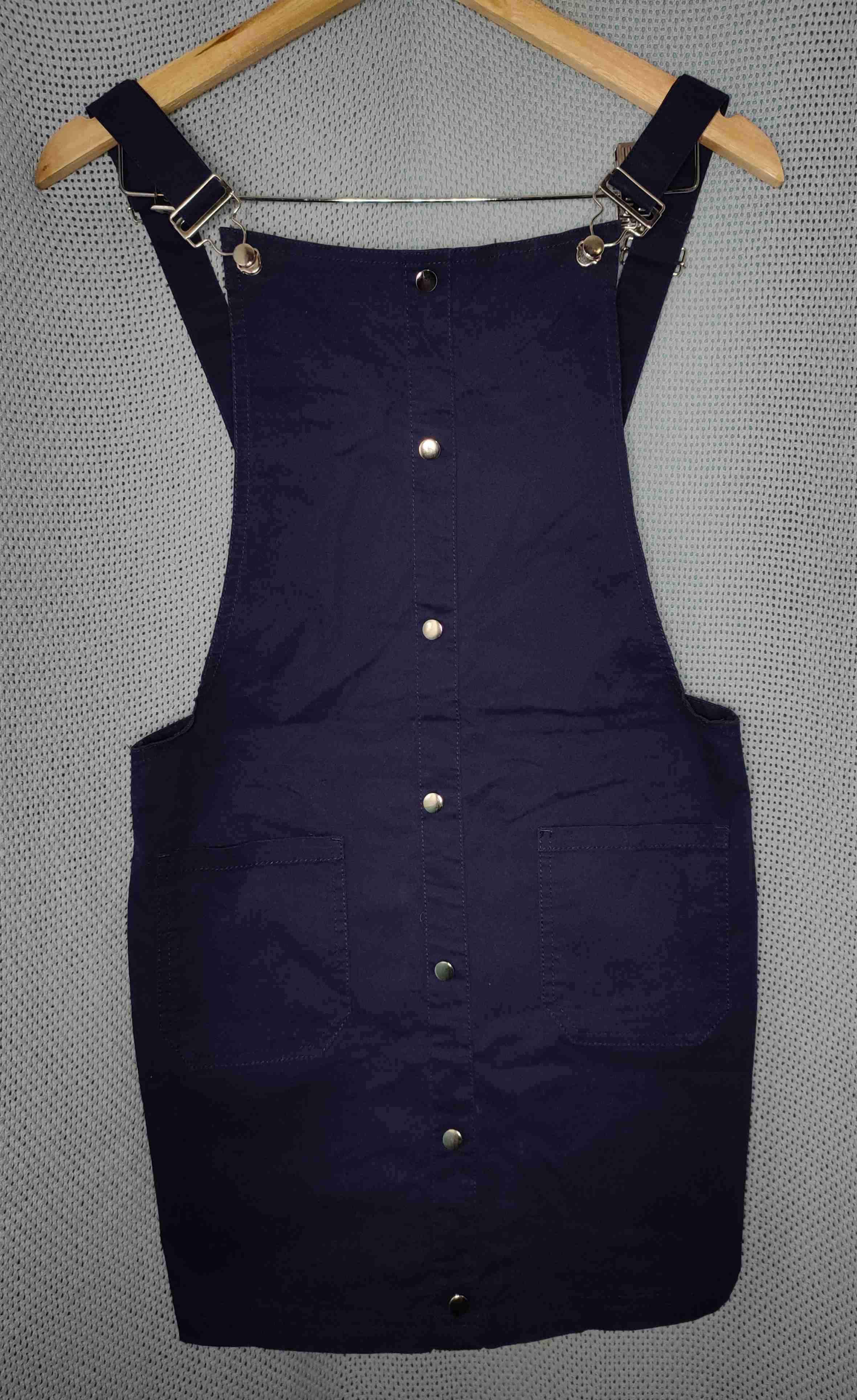 Jardinera azul marino con bolsillos