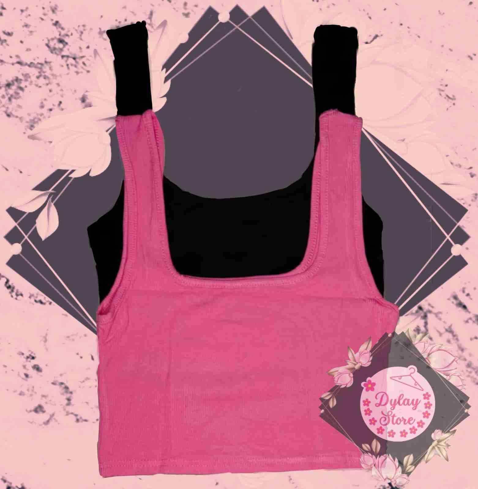 Crop top rosa con tirantes
