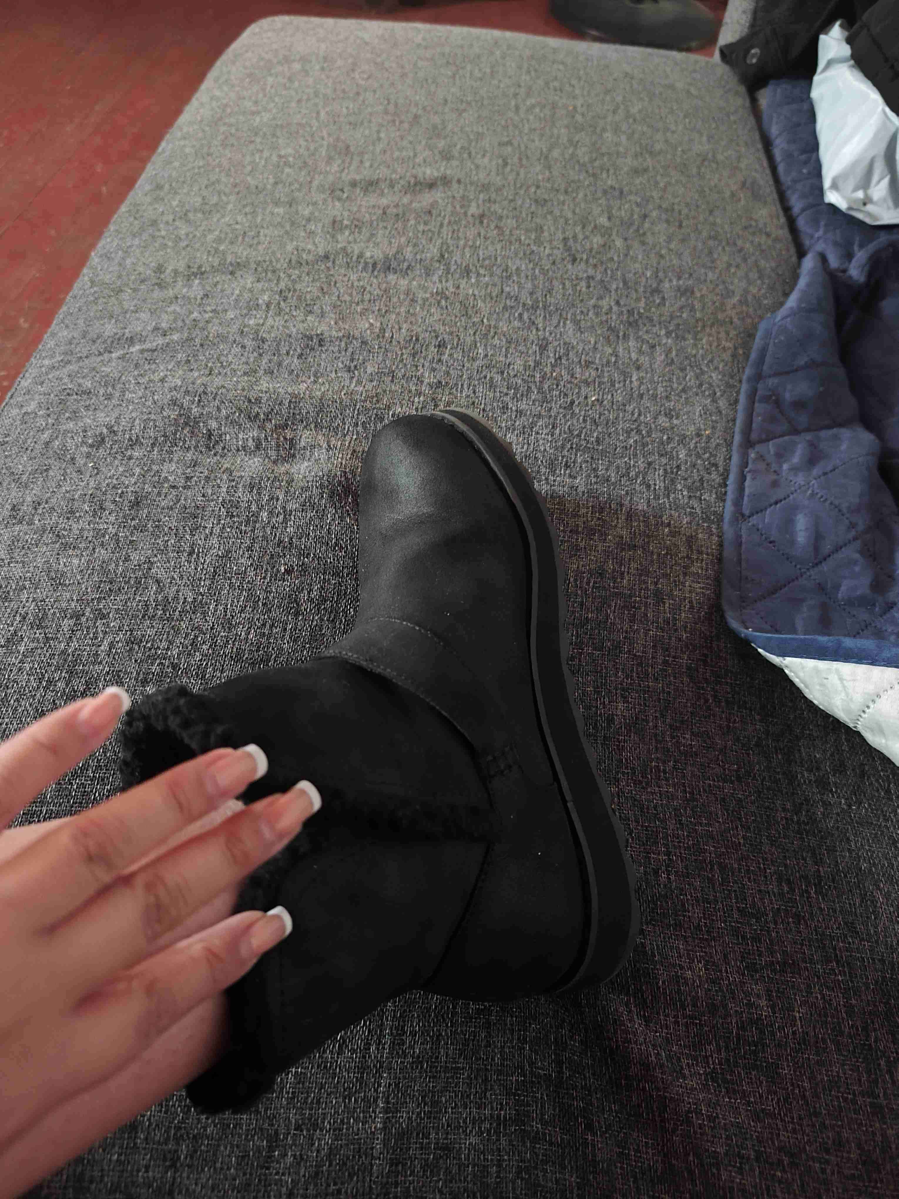 Botas negras de invierno - miniatura 2