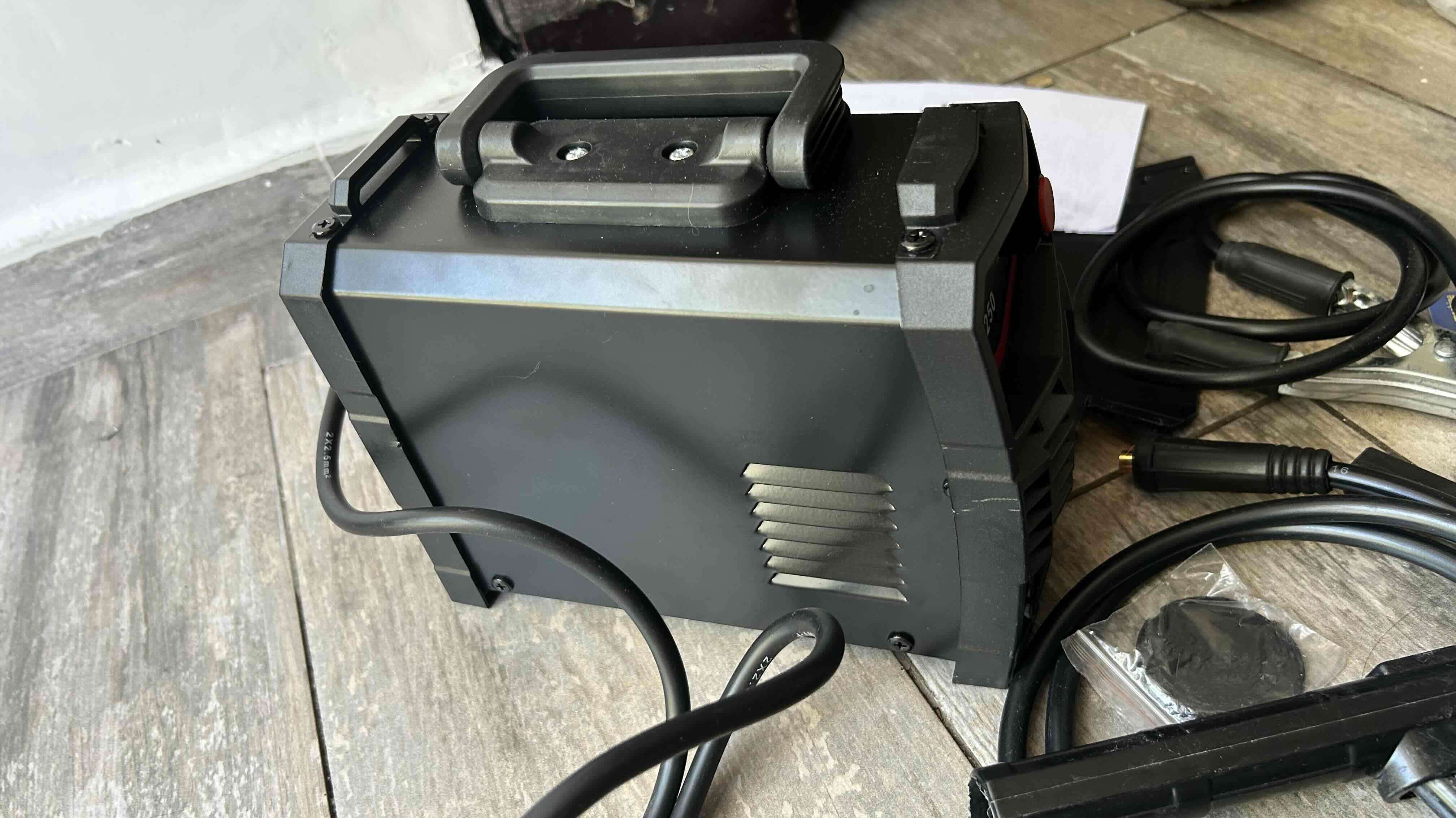 Soldadora eléctrica compacta inverter