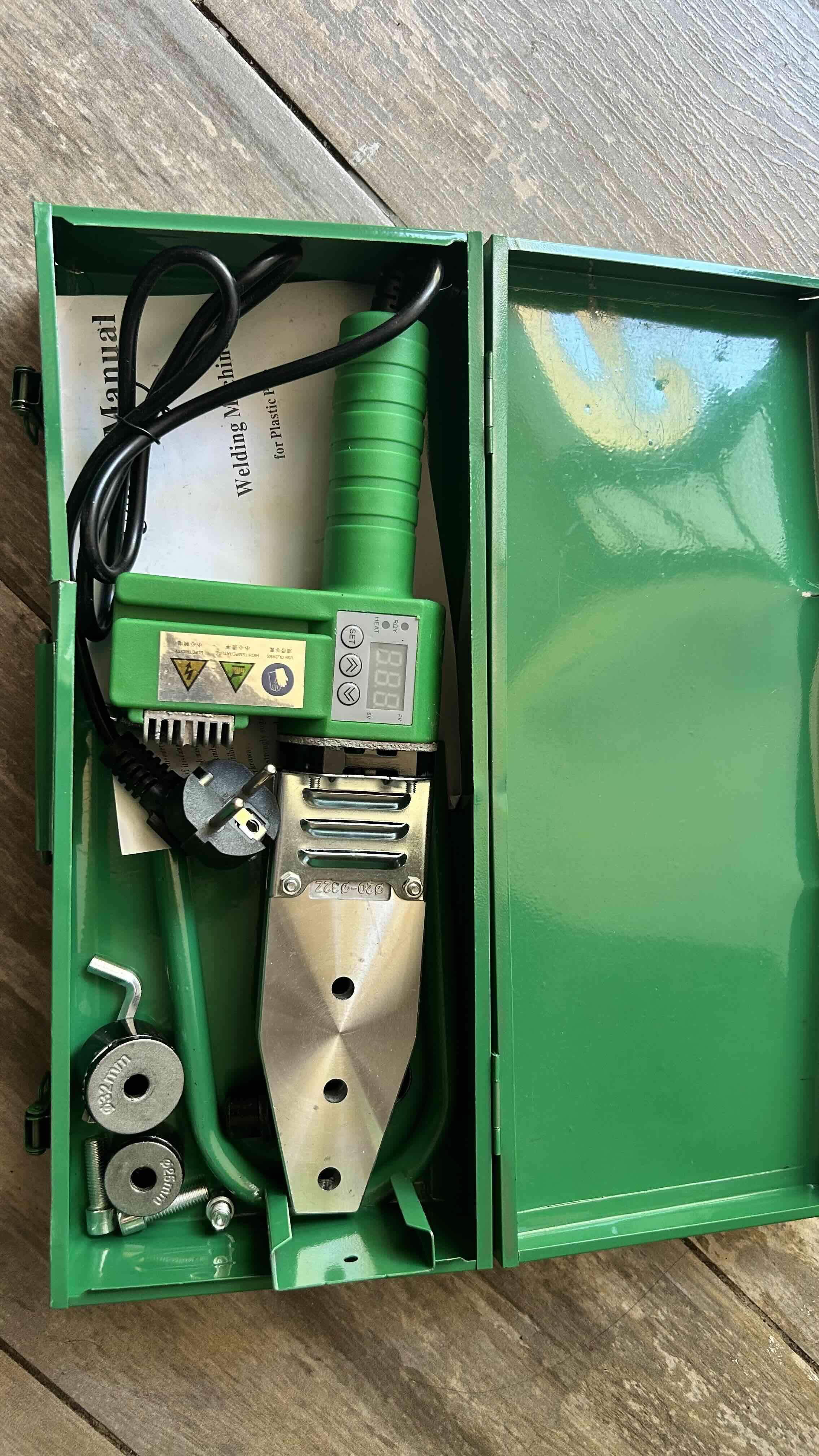 Soldador de plásticos verde (termofusora)