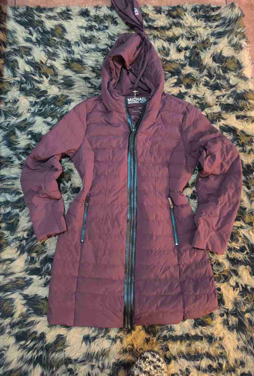 Parka larga burdeos con capucha - miniatura 1