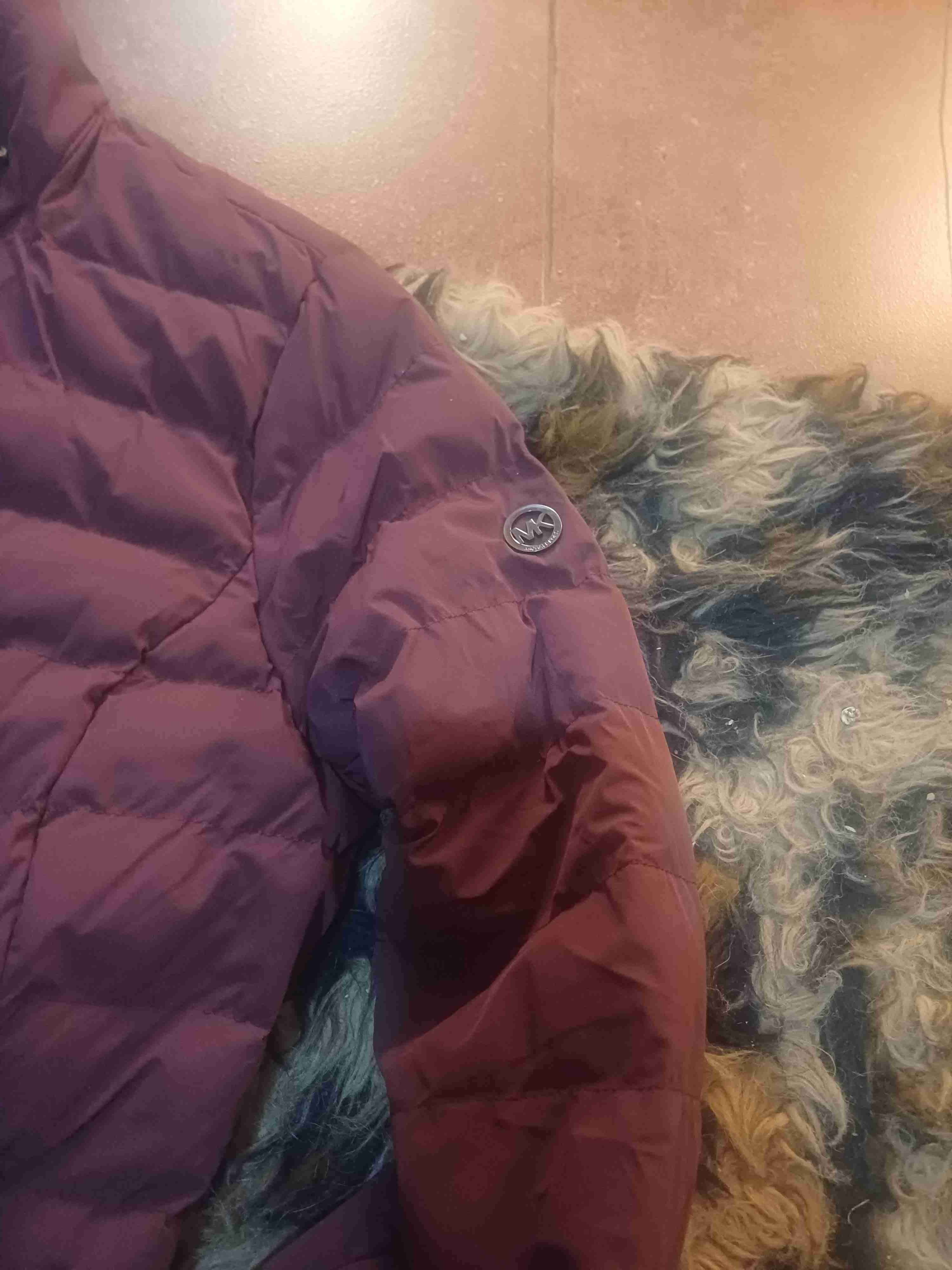 Parka larga burdeos con capucha - miniatura 3