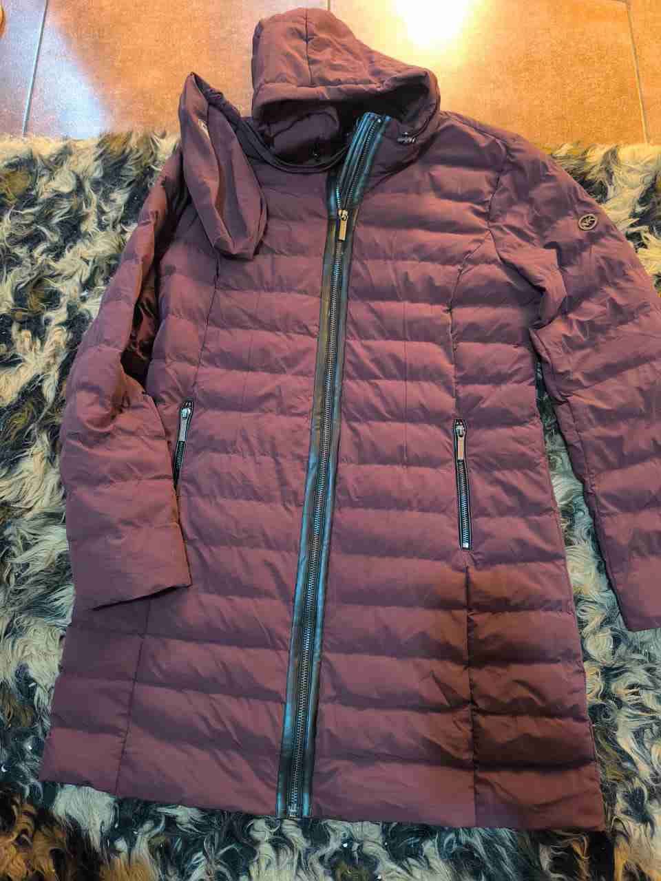 Parka larga burdeos con capucha - miniatura 5