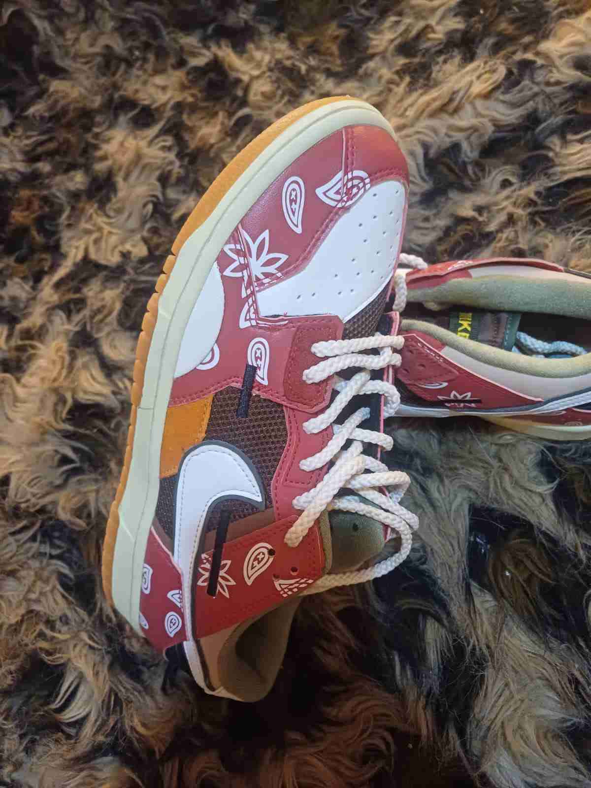 Zapatillas deportivas estampadas - miniatura 1