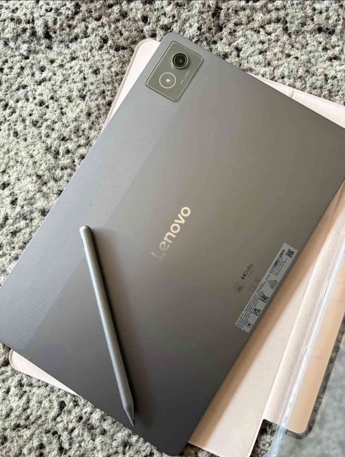 Lenovo Tab Pro con lápiz táctil - miniatura 1