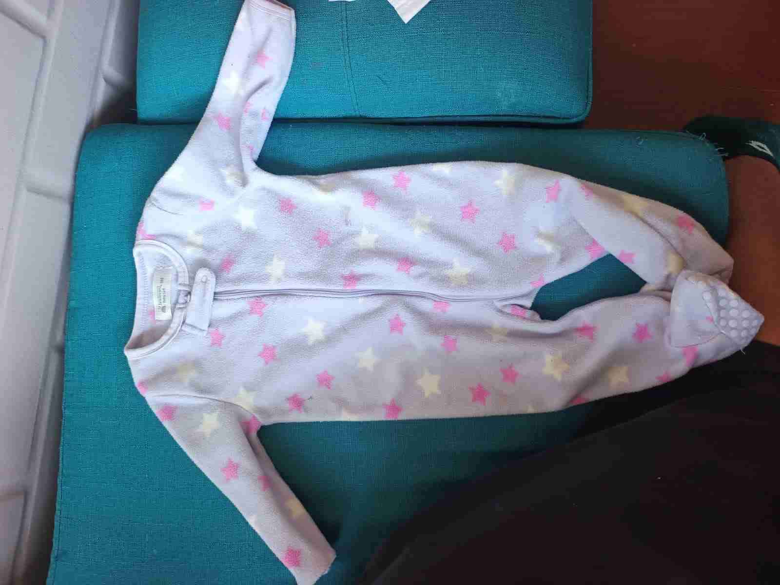 Pijama de bebé con personajes - miniatura 2