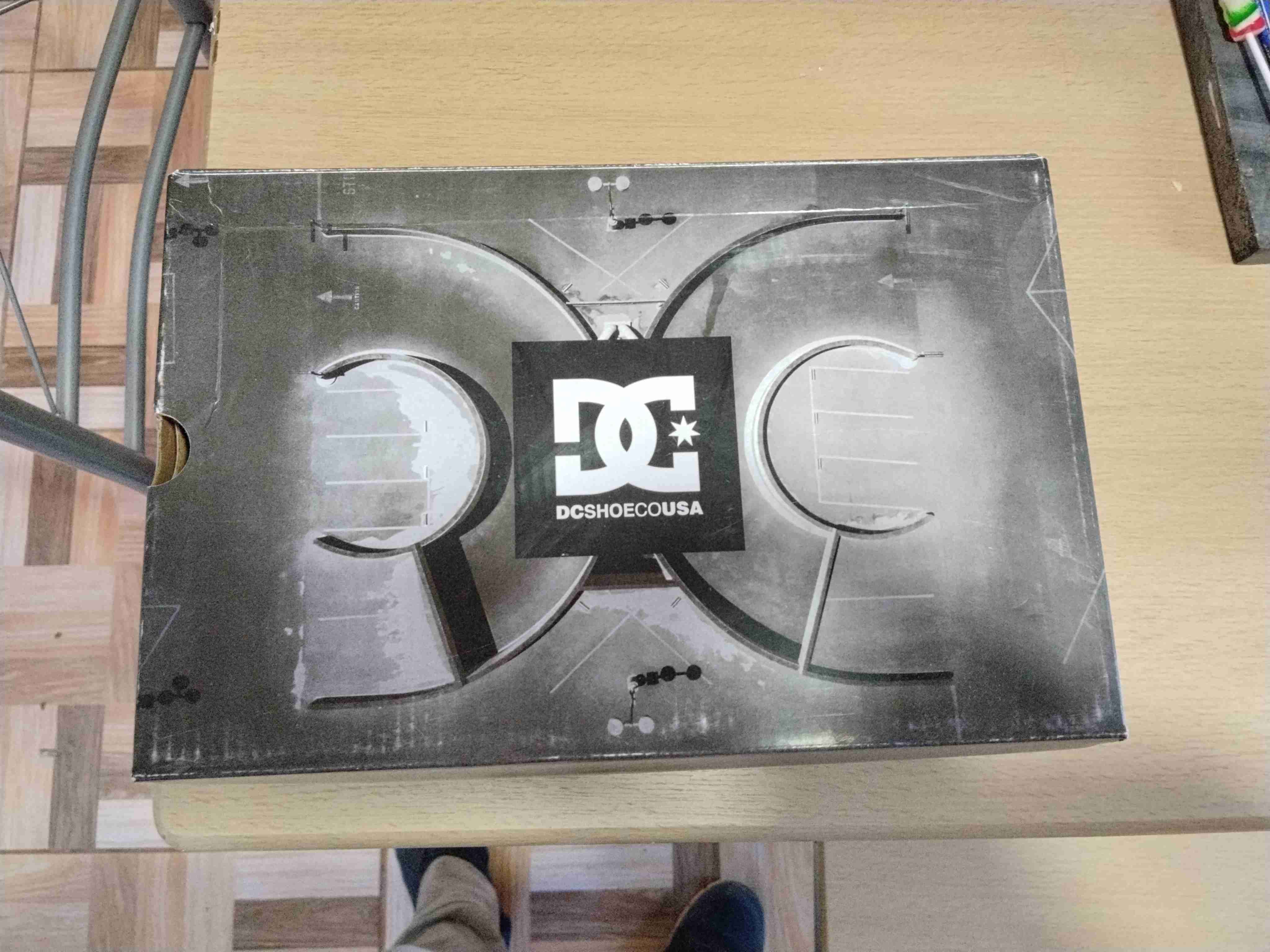 Zapatillas DC en caja original - miniatura 1