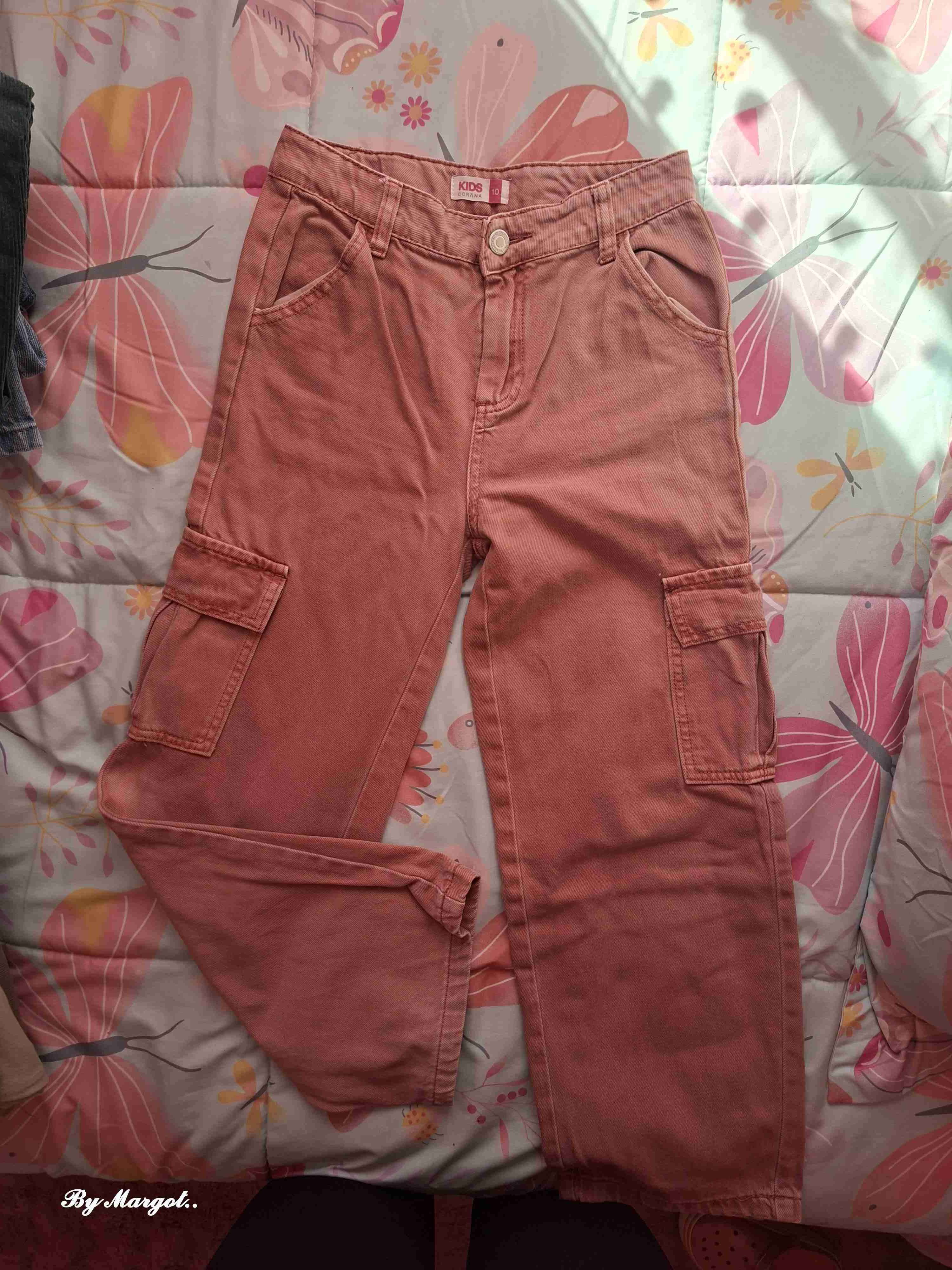 Pantalones cargo color rosa