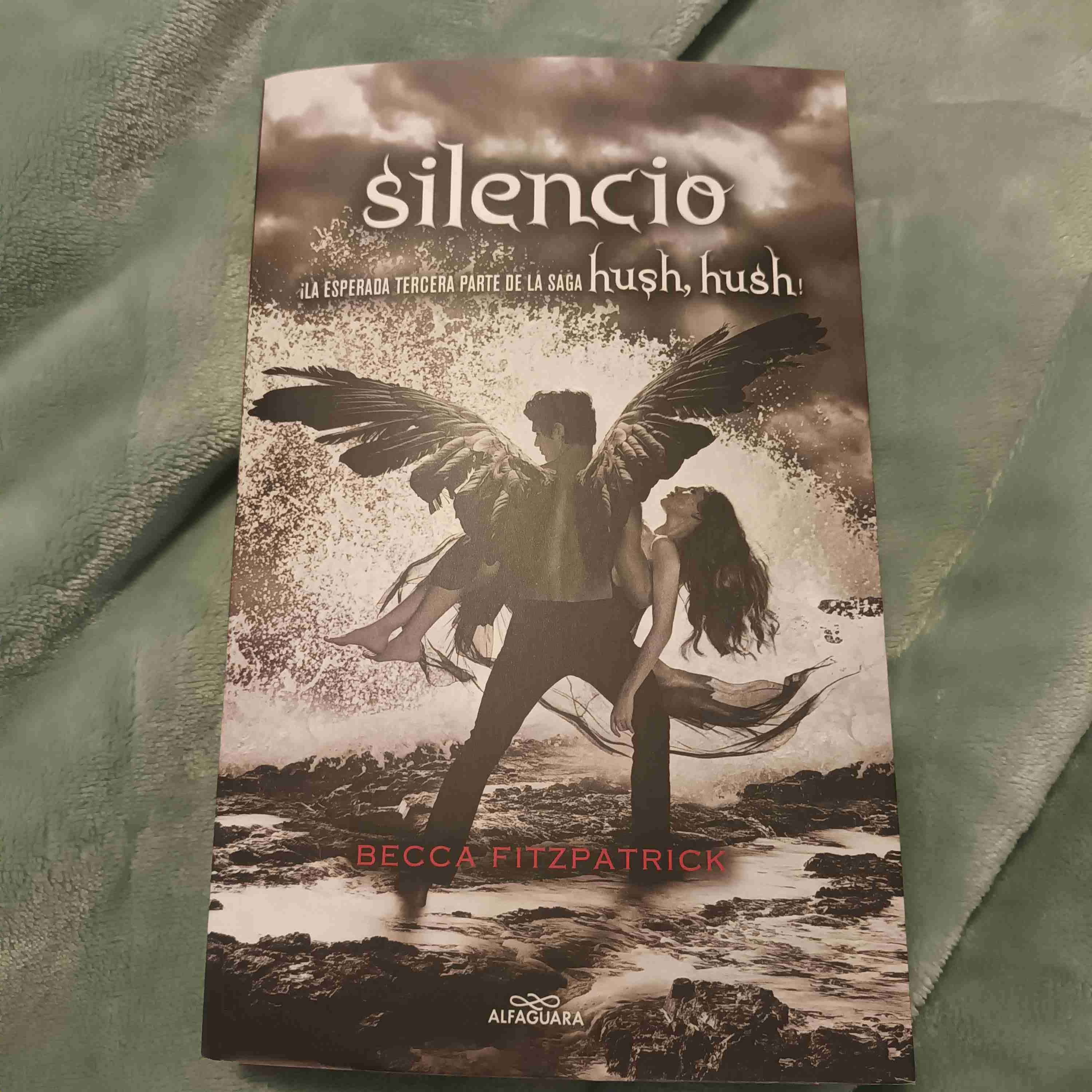 Libro 'Silencio' de Becca Fitzpatrick - miniatura 1