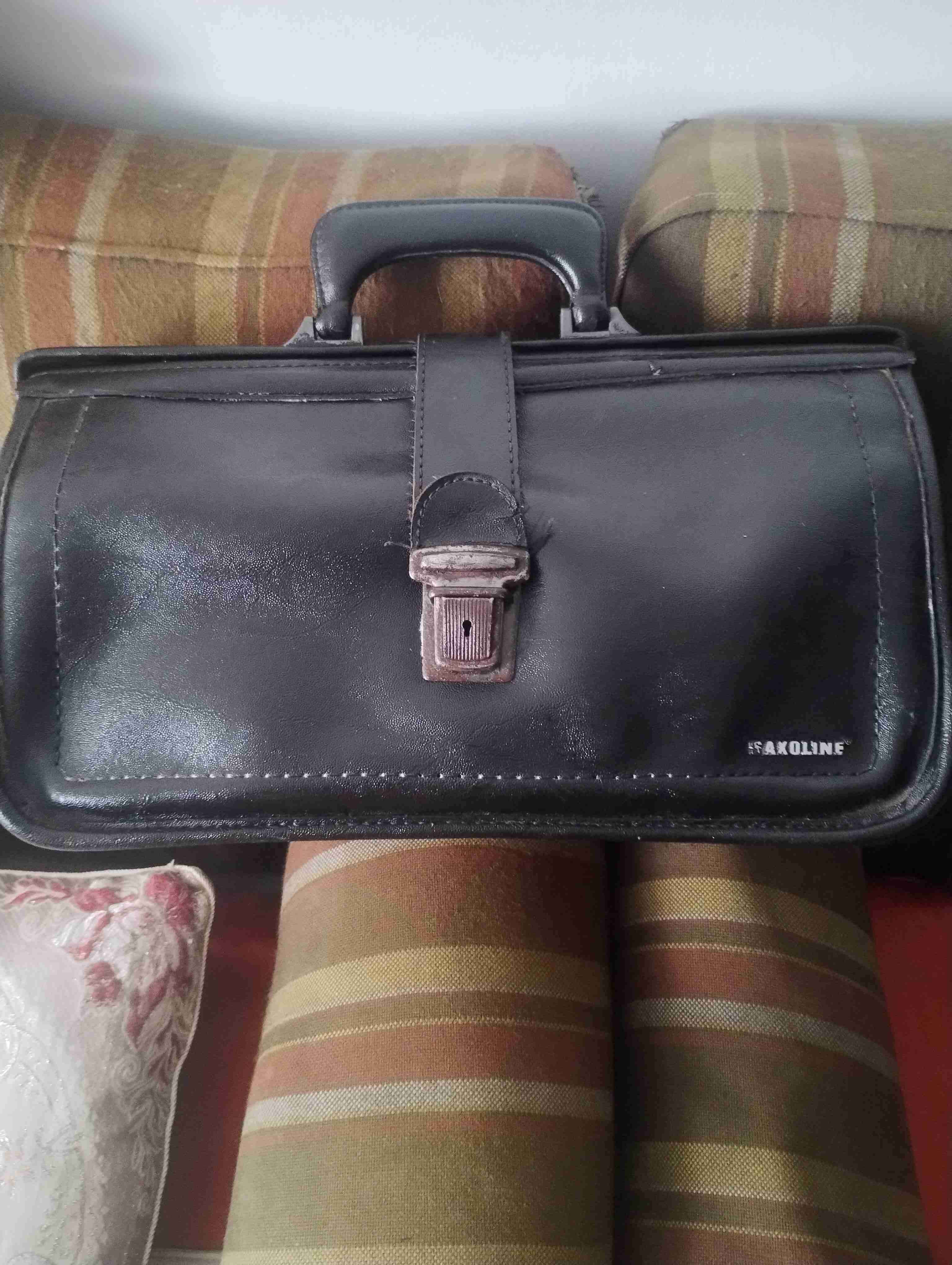 Maletín de cuero negro - miniatura 1