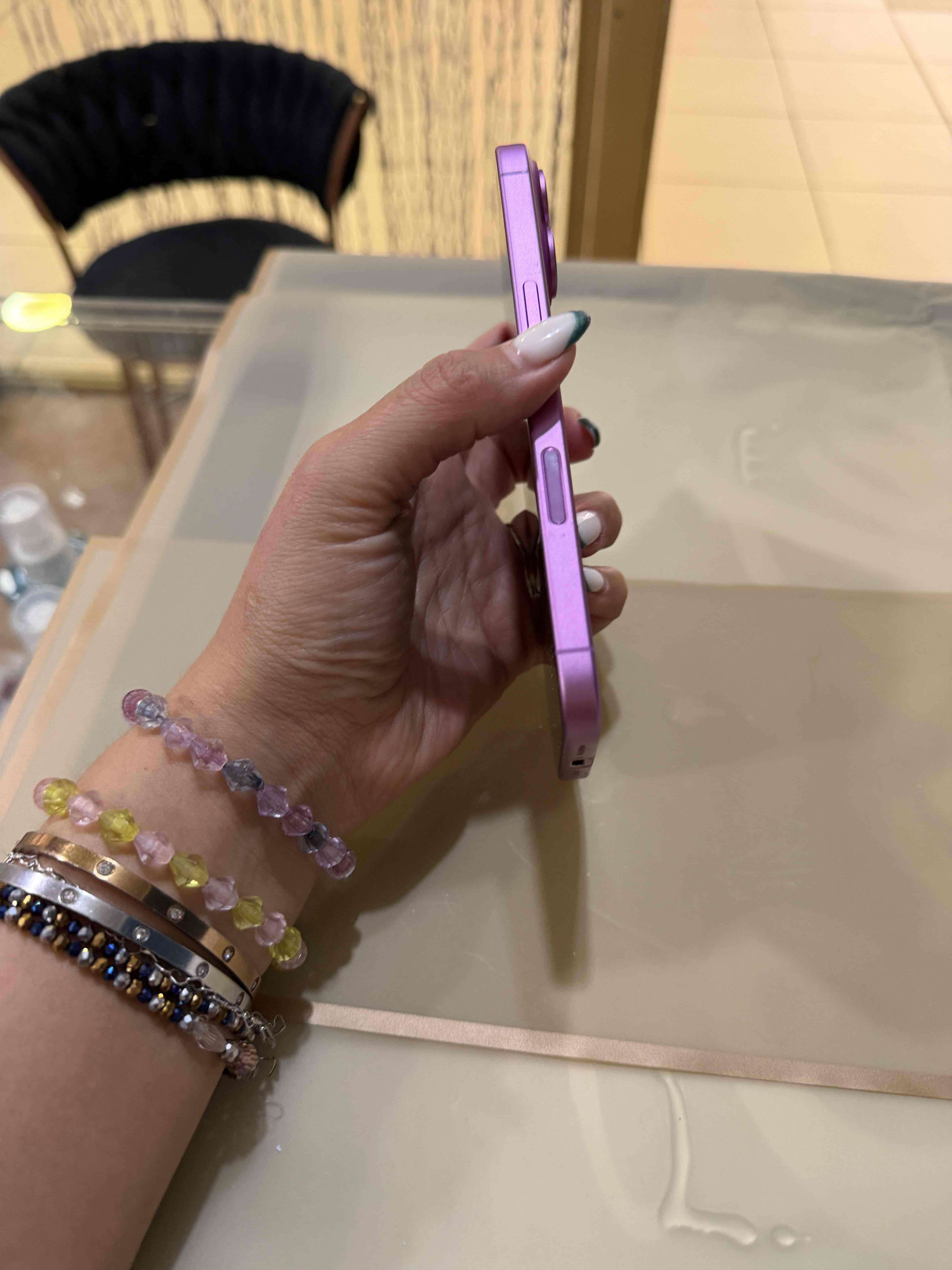 iPhone 16 rosado 128gb - miniatura 3