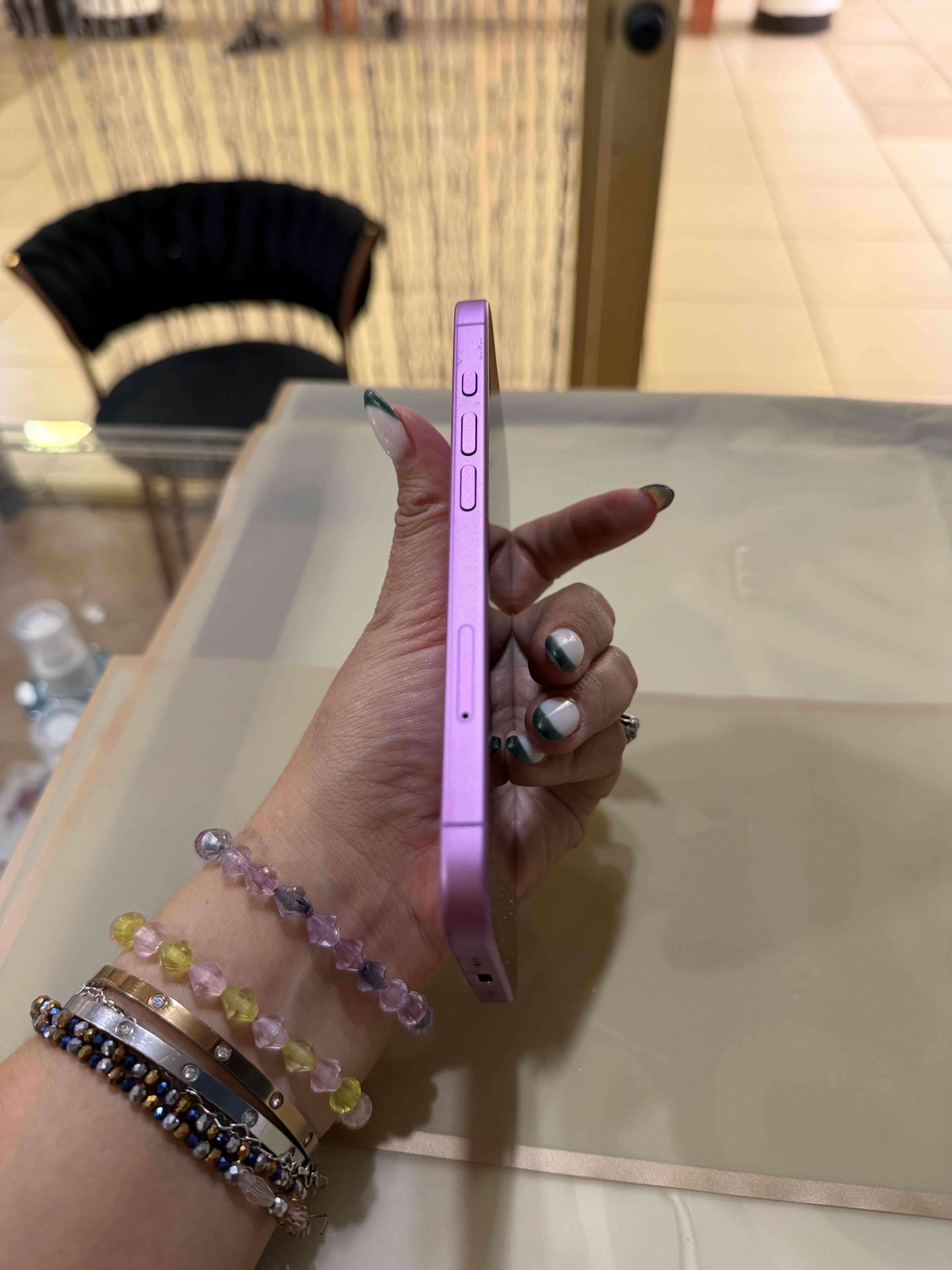 iPhone 16 rosado 128gb - miniatura 5