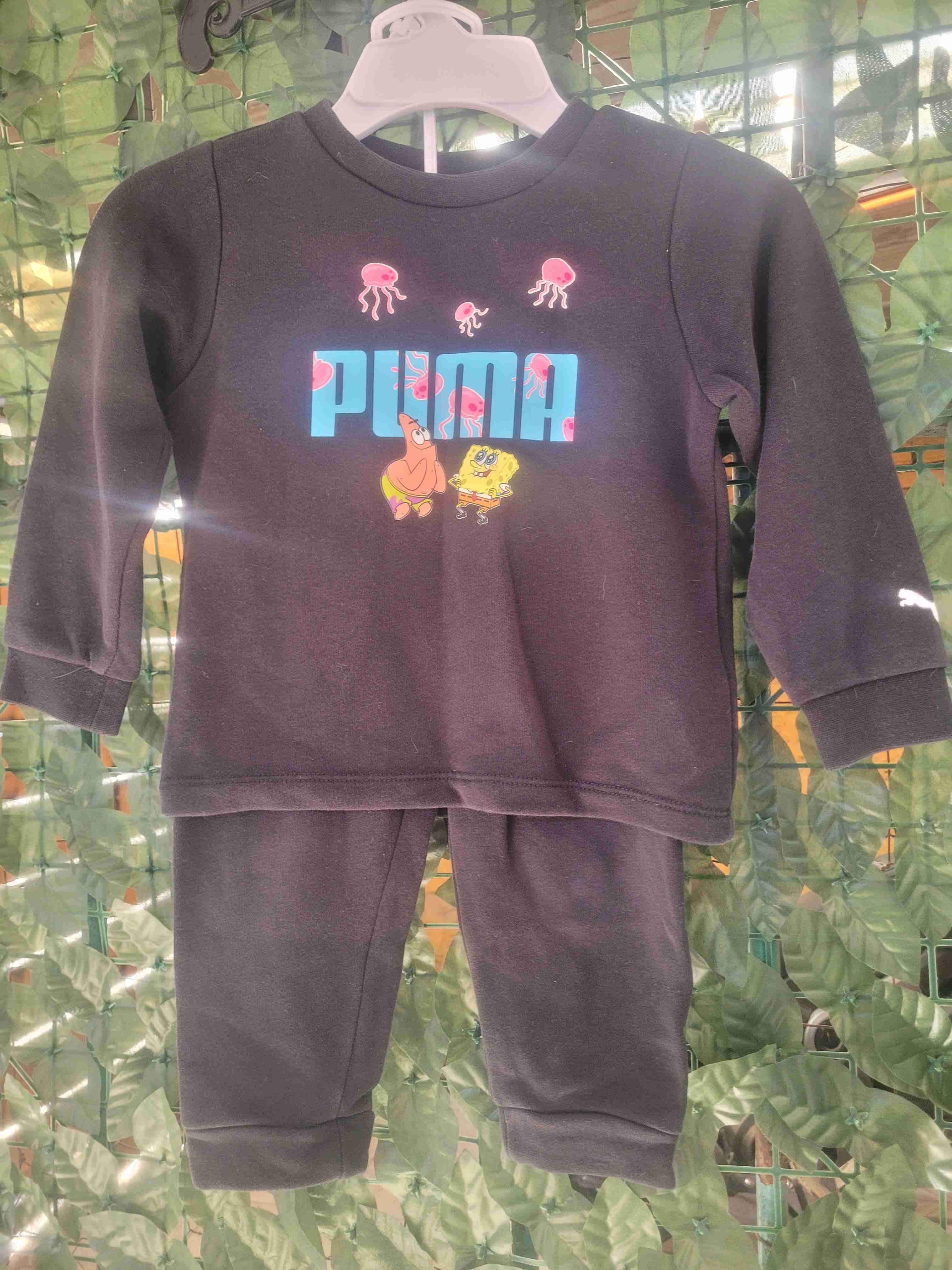 Conjunto infantil negro estampado